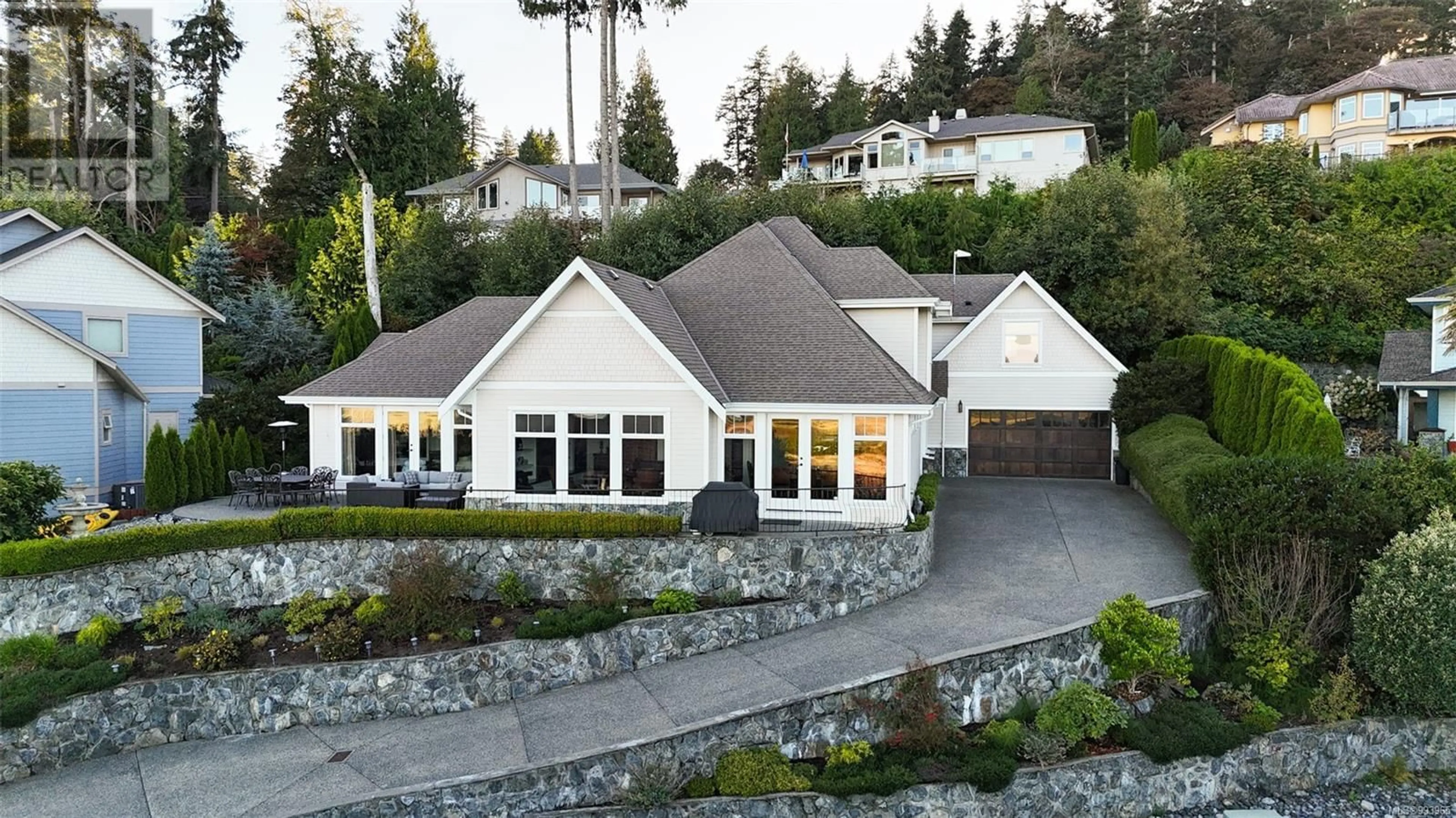 Home with vinyl exterior material, street for 7012 BEACH VIEW COURT, Central Saanich British Columbia V8M2J7