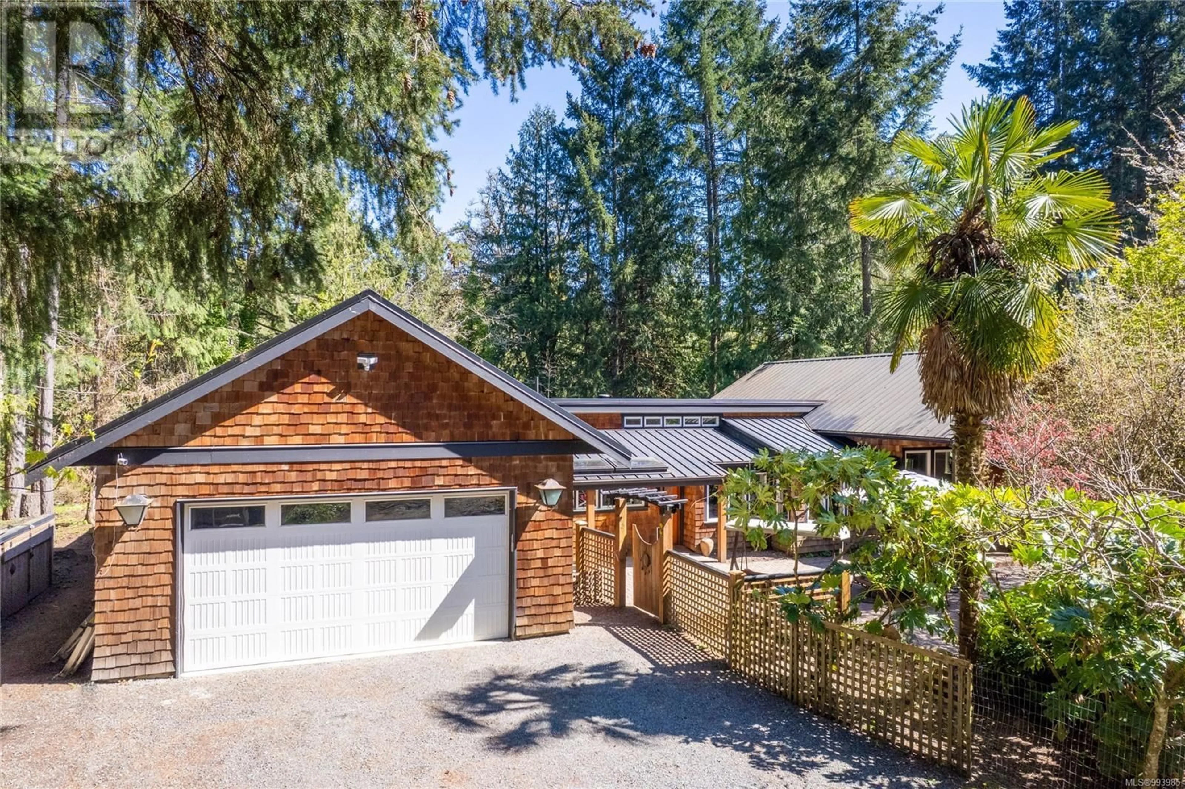 A pic from outside/outdoor area/front of a property/back of a property/a pic from drone, unknown for 594 WAIN ROAD, Parksville British Columbia V9P1R8
