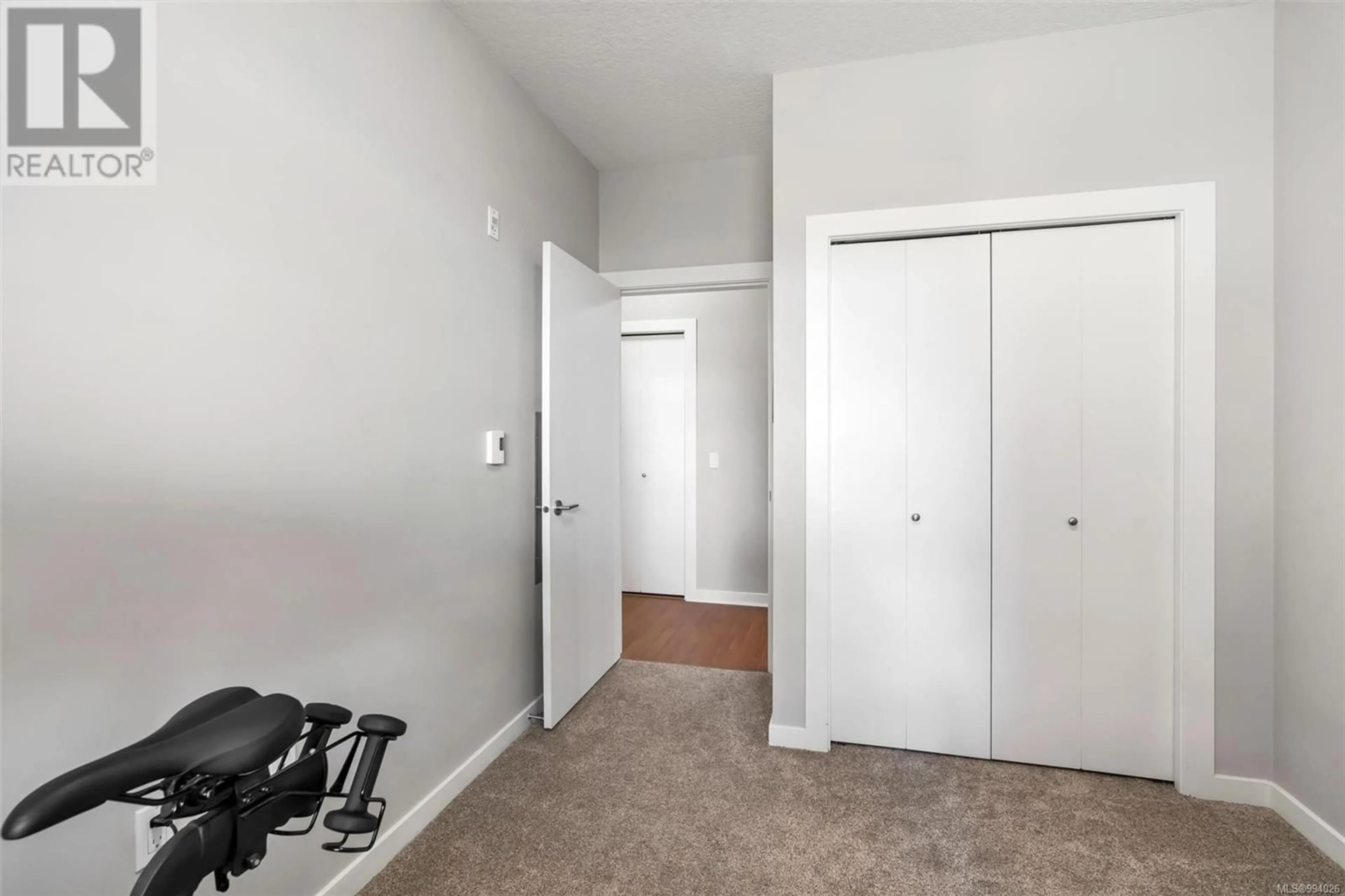 A pic of a room for 107 - 4529 WEST SAANICH ROAD, Saanich British Columbia V8Z3G3