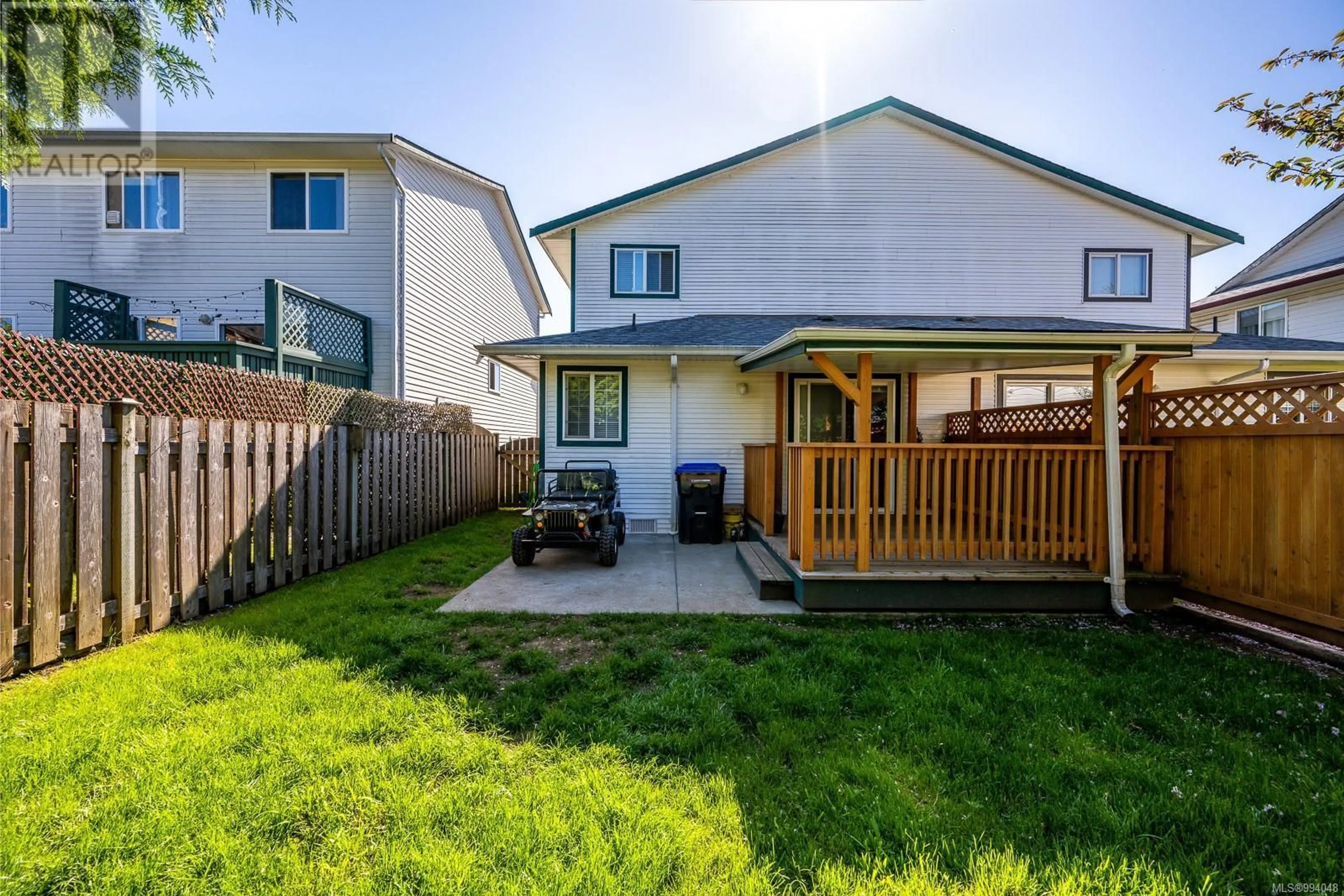 Patio, street for B - 4654 MUIR ROAD, Courtenay British Columbia V9N9A9
