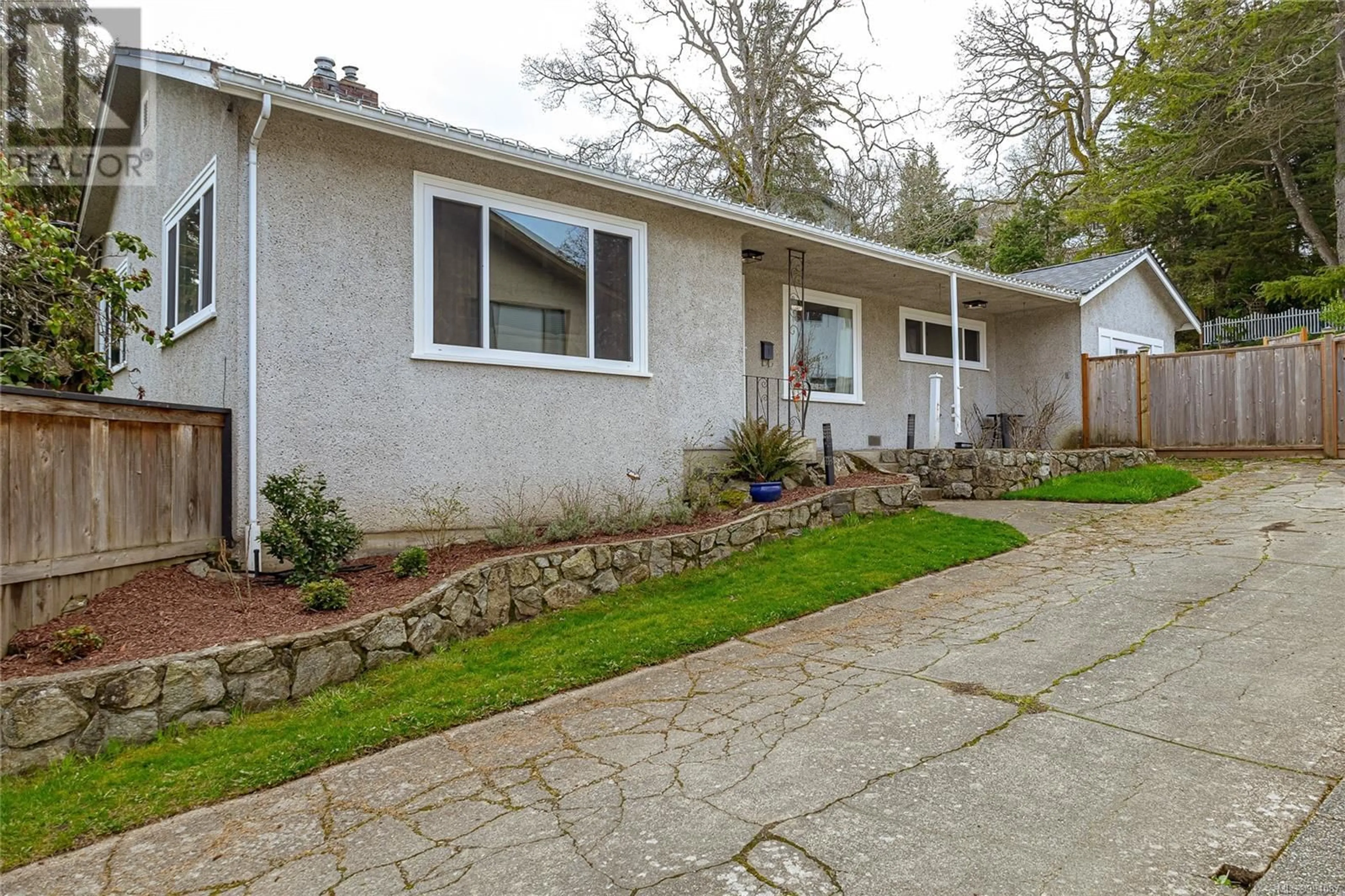Unknown for 4078 QUADRA STREET, Saanich British Columbia V8X1K6