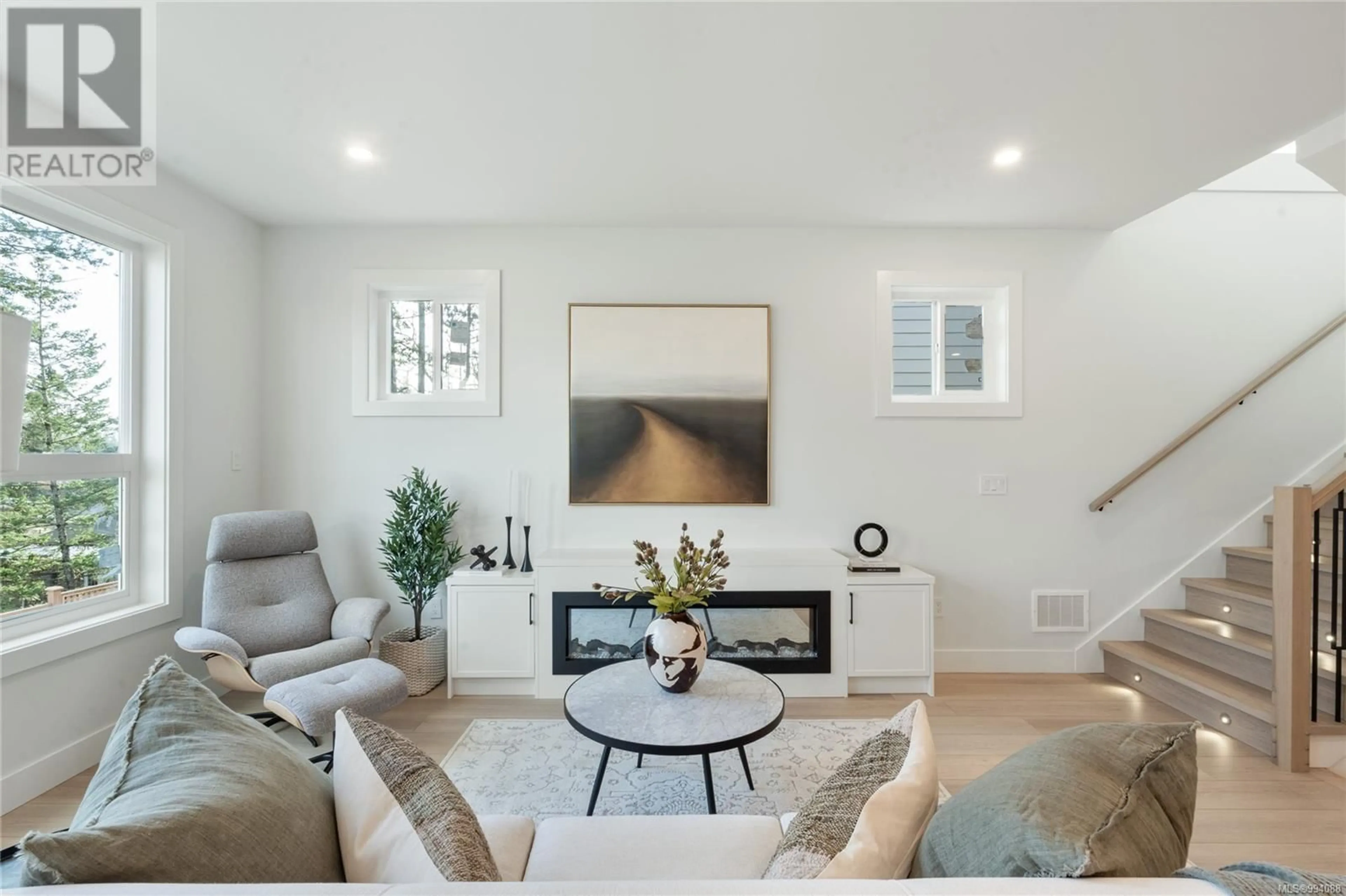 Living room with furniture, unknown for 2335 SWALLOW PLACE, Langford British Columbia V9B6Y6