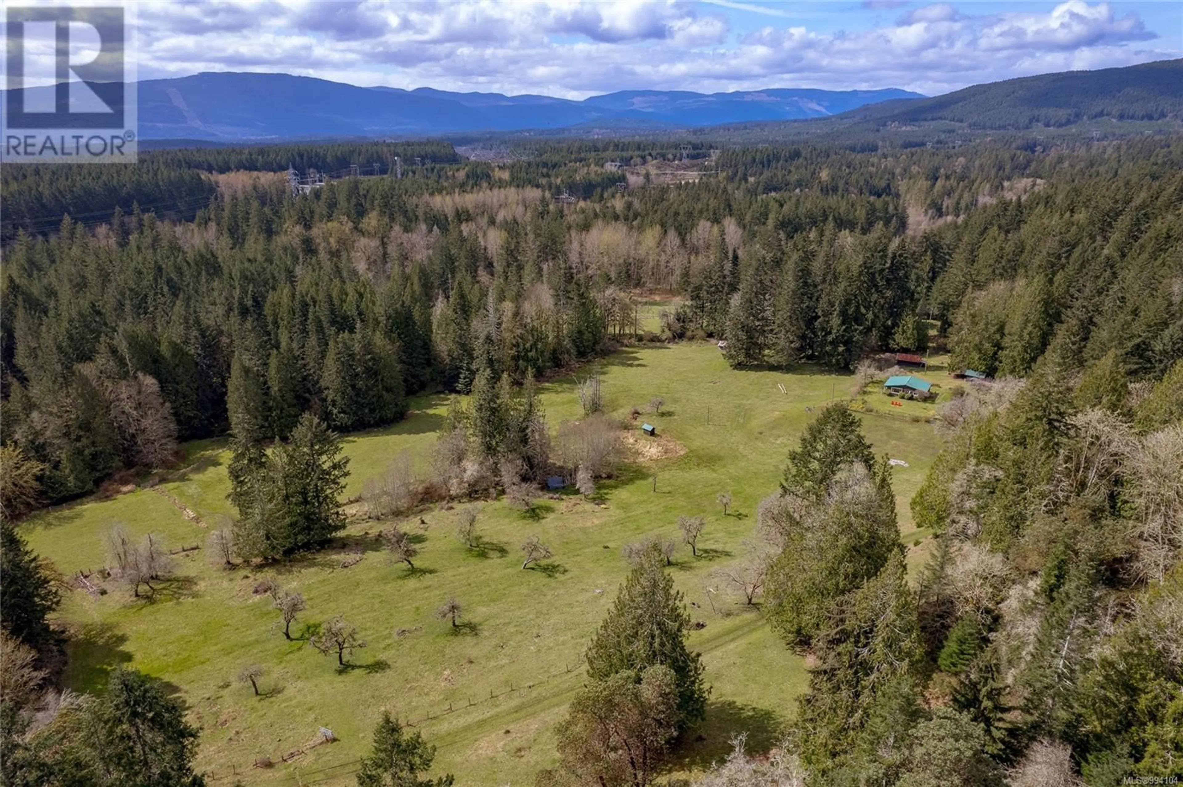 A pic from outside/outdoor area/front of a property/back of a property/a pic from drone, forest/trees view for 6633 HILLCREST ROAD, Duncan British Columbia V9L6K4