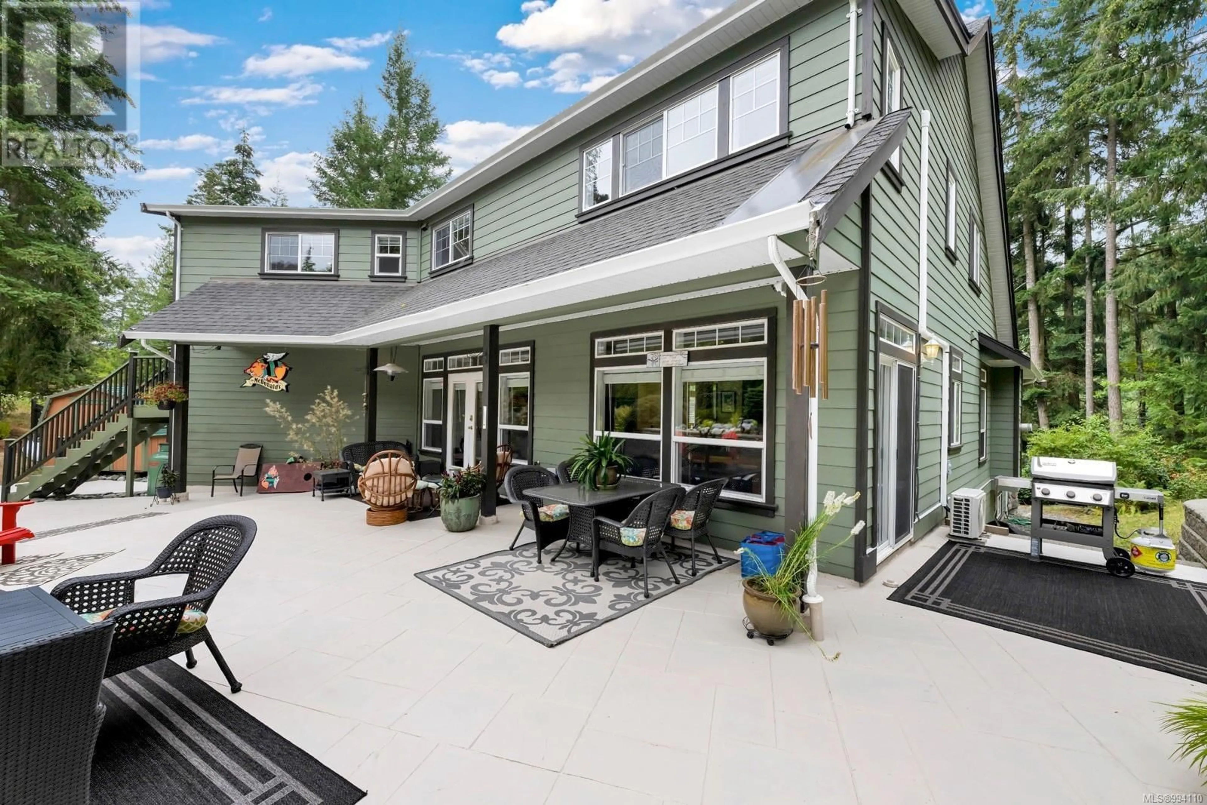 Patio, mountain view for 2057 BUCKINGHAM ROAD, Duncan British Columbia V9L6X7