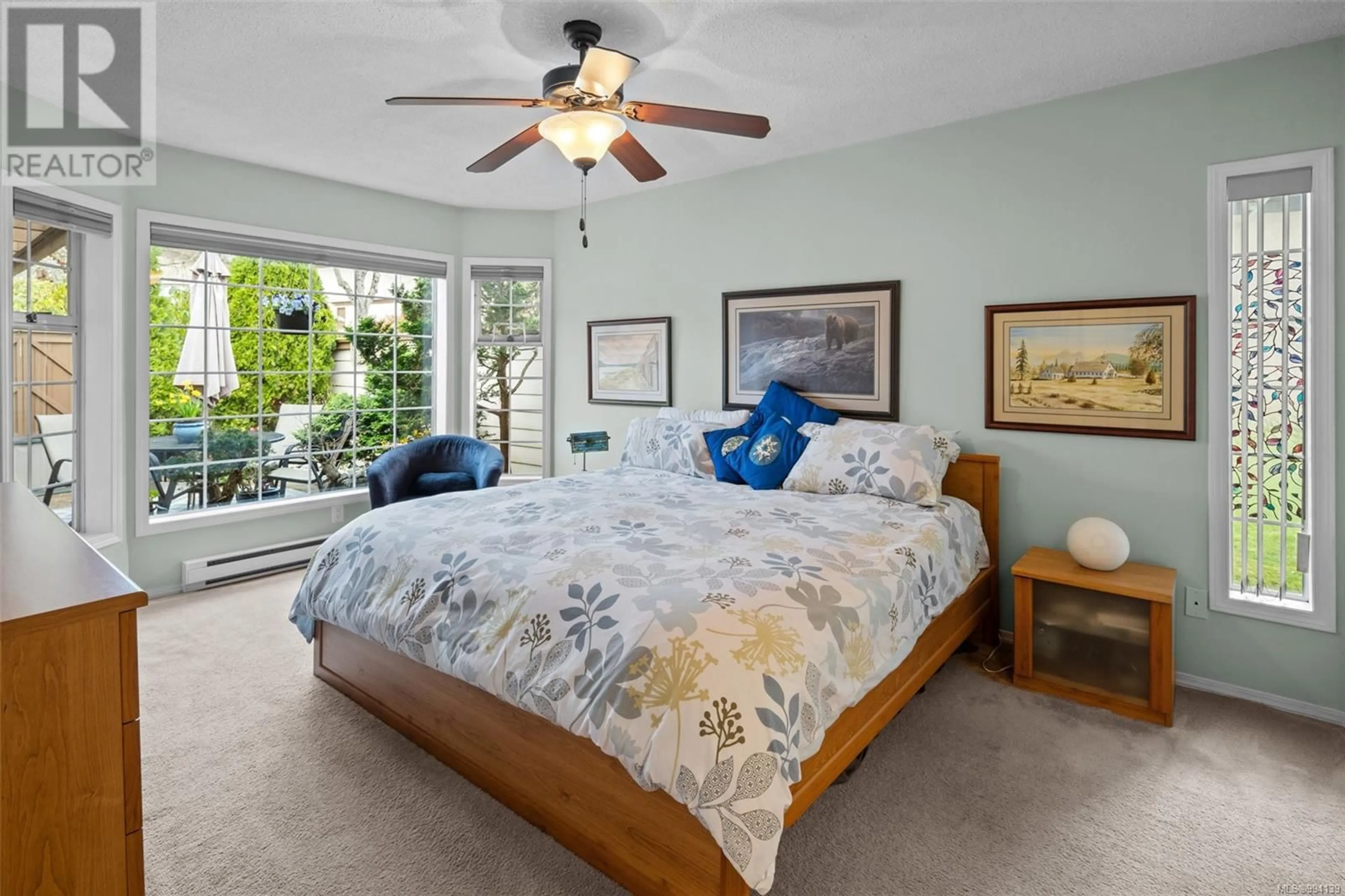 Bedroom with bed, unknown for 42 - 901 KENTWOOD LANE, Saanich British Columbia V8Y2Y8