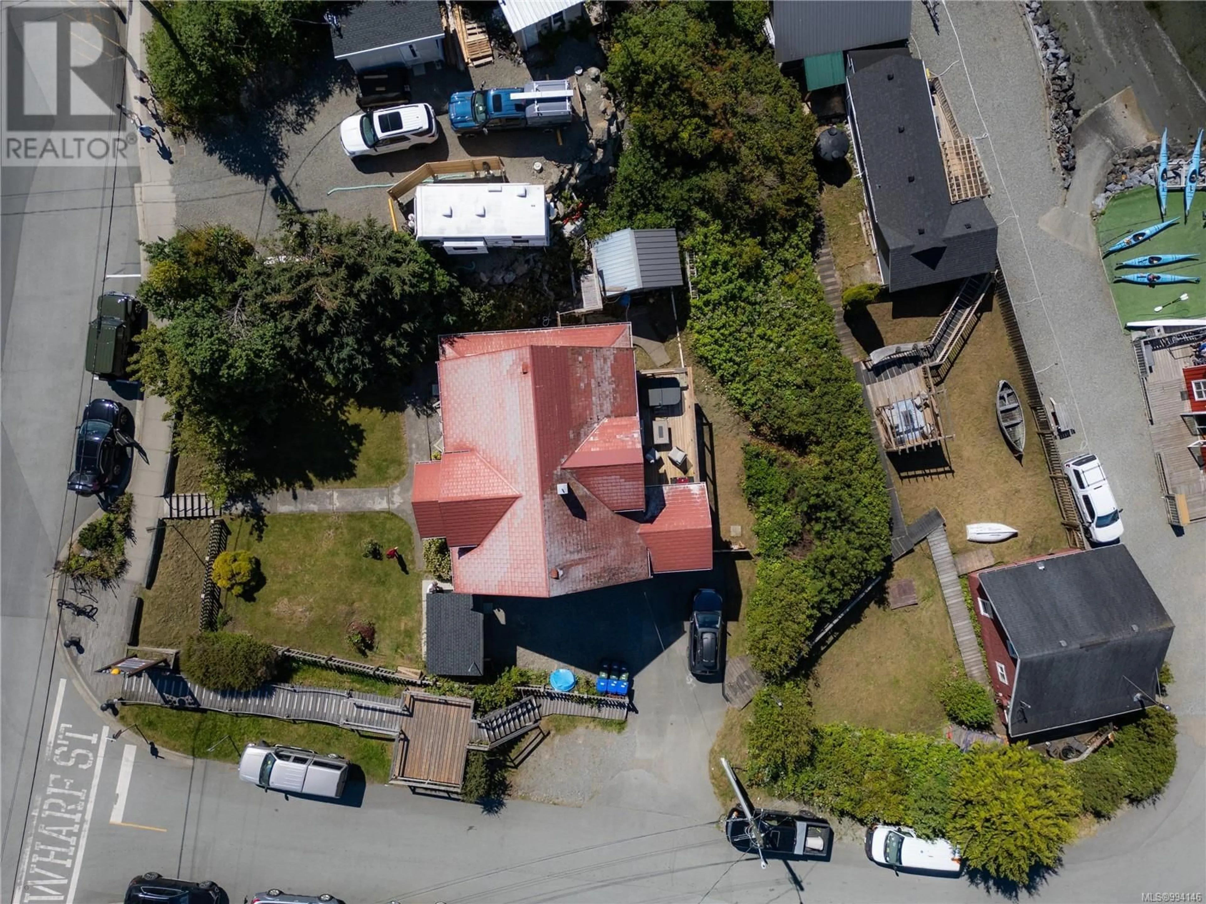 A pic from outside/outdoor area/front of a property/back of a property/a pic from drone, street for 336 MAIN STREET, Tofino British Columbia V0R2Z0