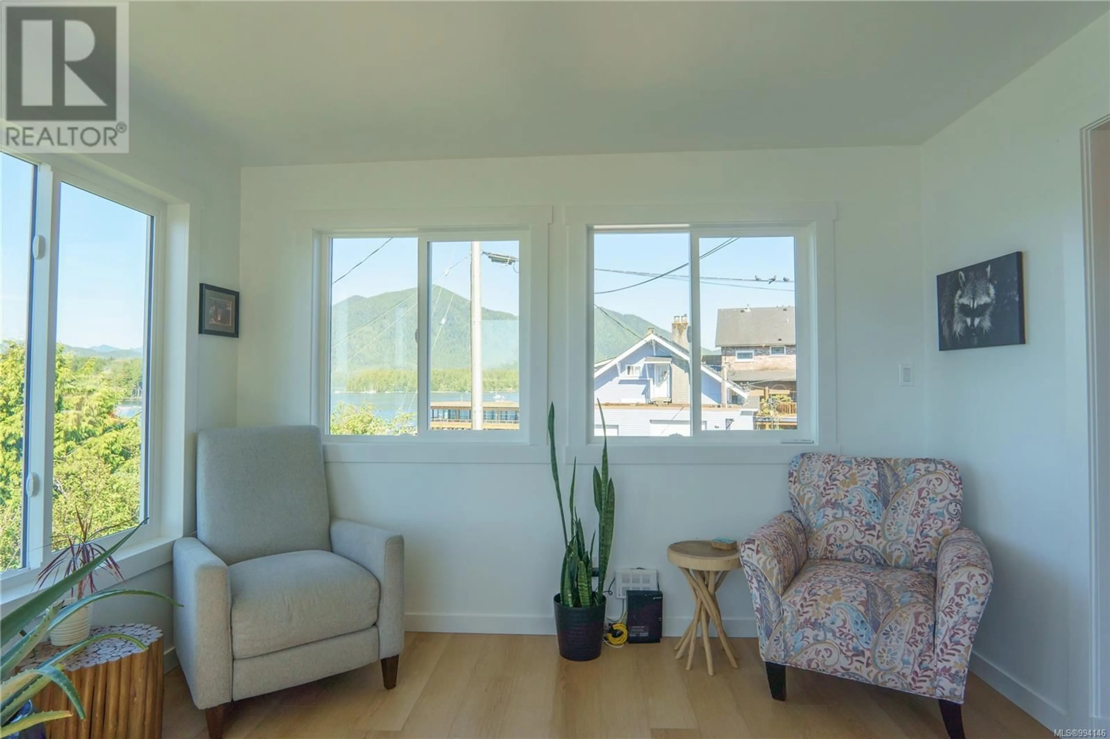 Living room with furniture, wood/laminate floor for 336 MAIN STREET, Tofino British Columbia V0R2Z0