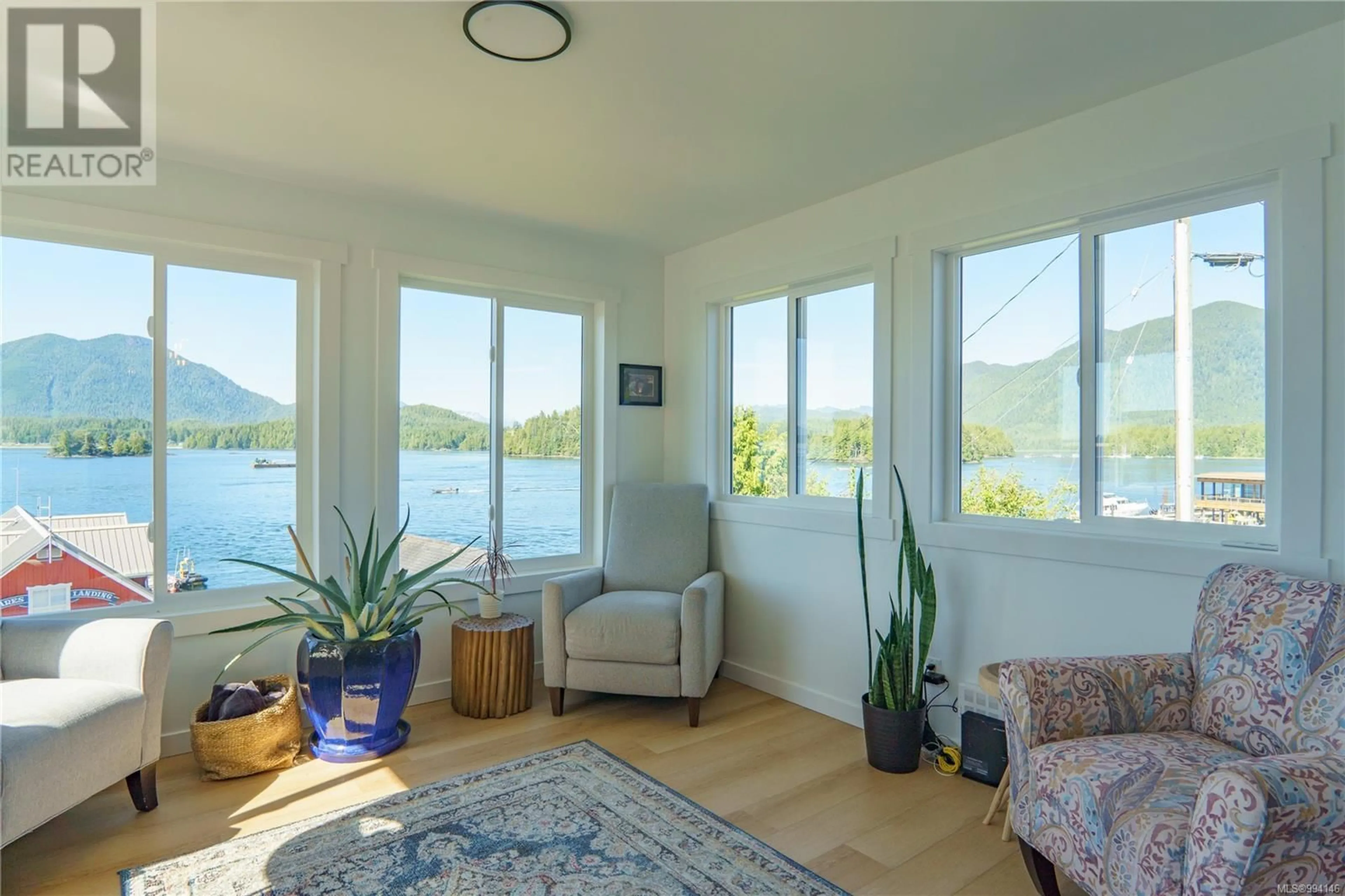 Living room with furniture, unknown for 336 MAIN STREET, Tofino British Columbia V0R2Z0