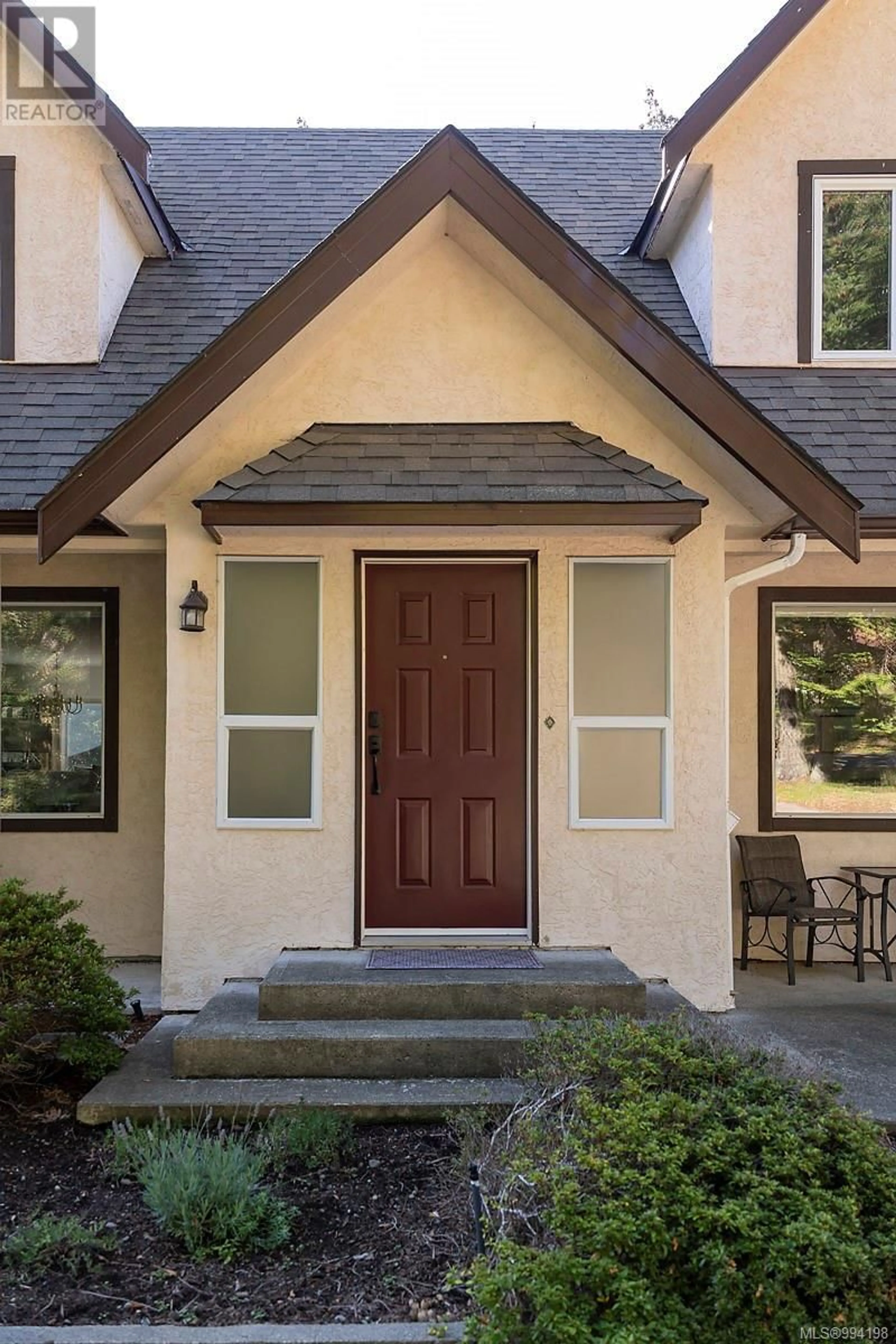 Unknown for 2905 TUDOR AVENUE, Saanich British Columbia V8N1M2