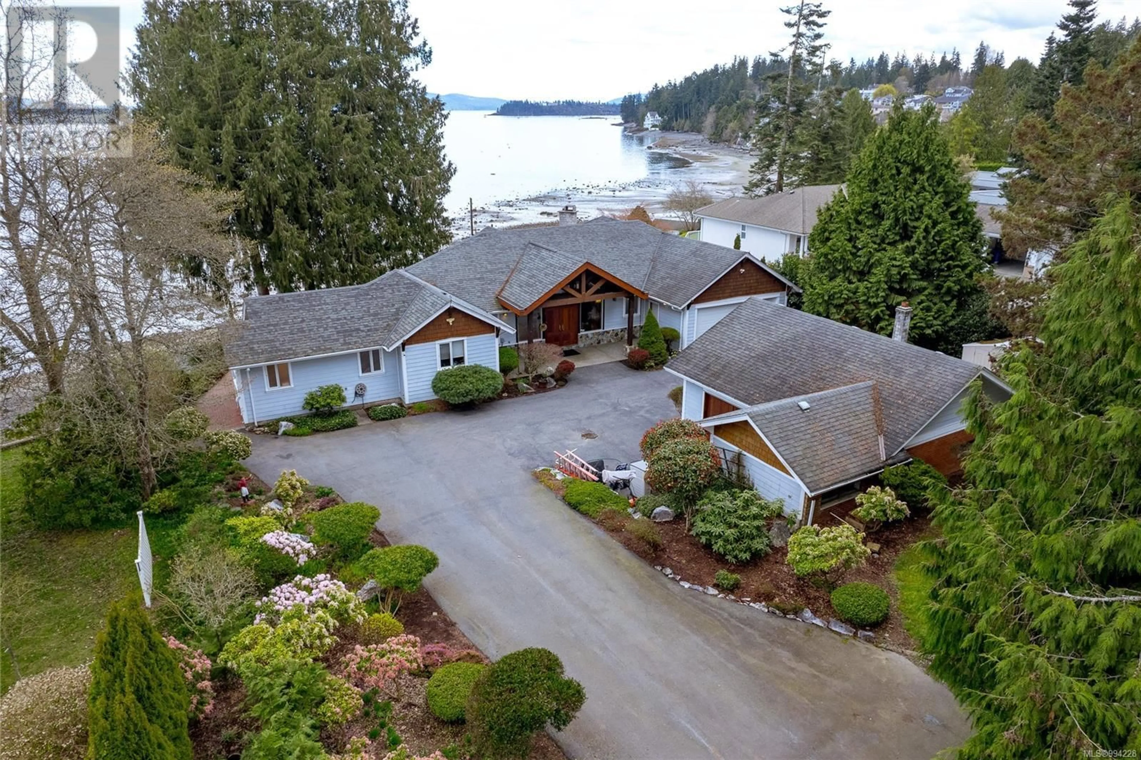 A pic from outside/outdoor area/front of a property/back of a property/a pic from drone, water/lake/river/ocean view for 3360 HILLSIDE ROAD, Saltair British Columbia V0R1K2