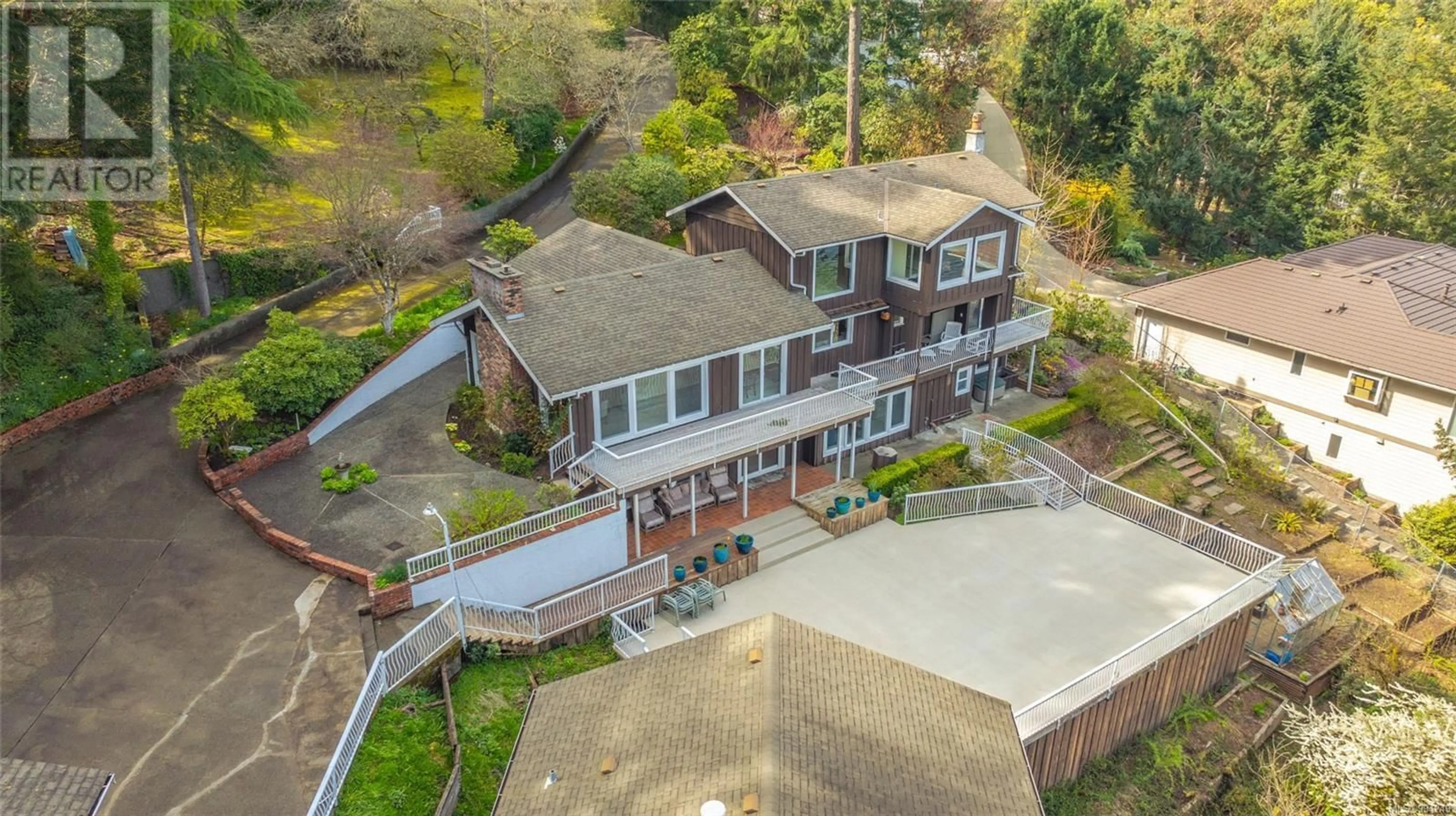 A pic from outside/outdoor area/front of a property/back of a property/a pic from drone, unknown for 6633 CHISHOLM TRAIL, Duncan British Columbia V9L5X9