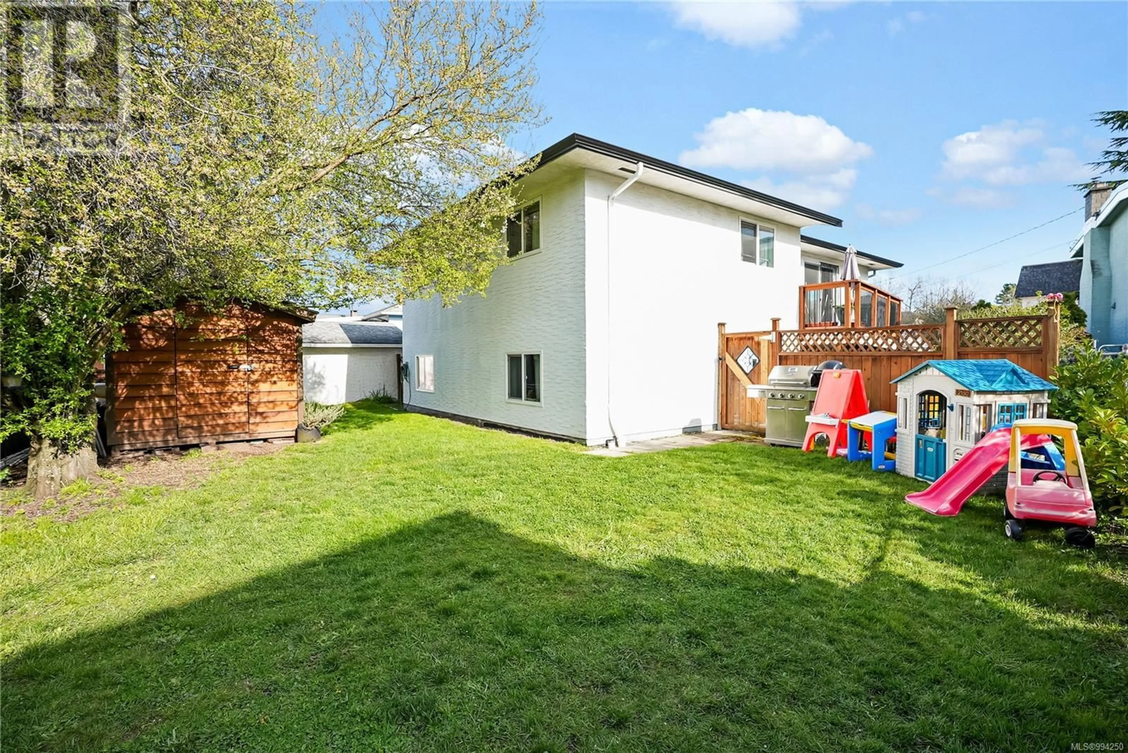 Patio, unknown for 1426 WESTALL AVENUE, Victoria British Columbia V8T2G5