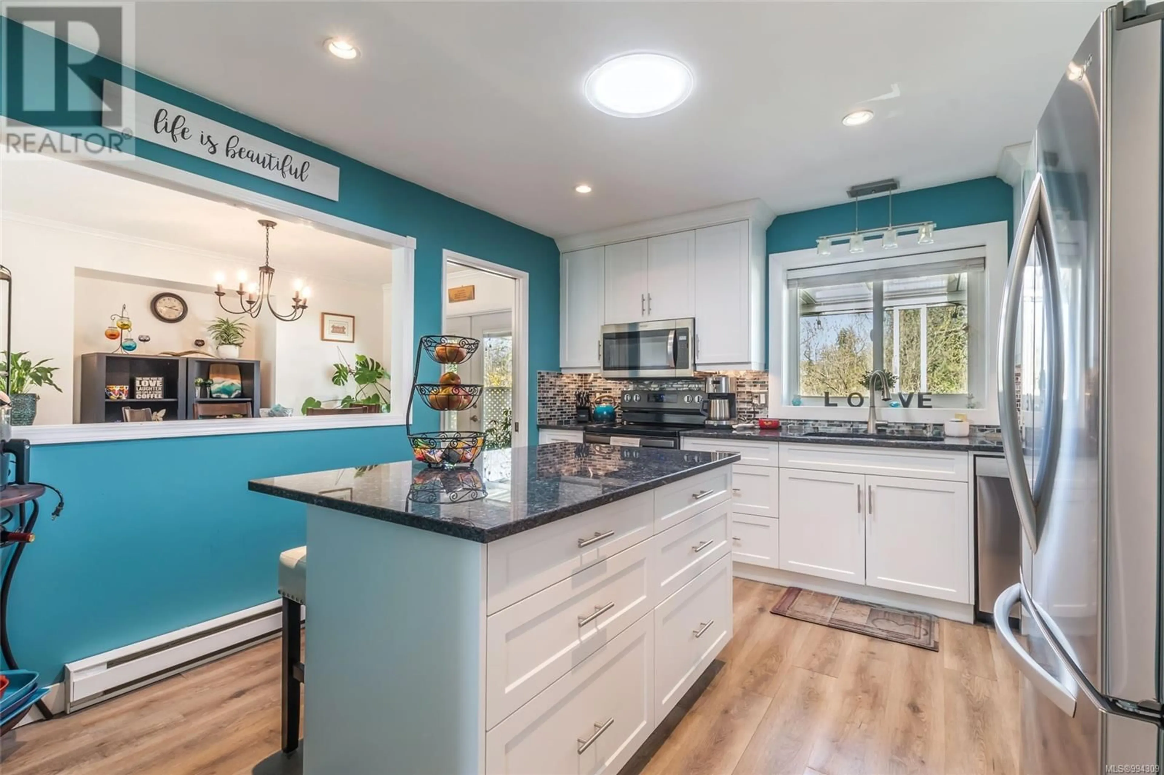 Open concept kitchen, unknown for 4505 WOODWINDS CRESCENT, Nanaimo British Columbia V9T4R3