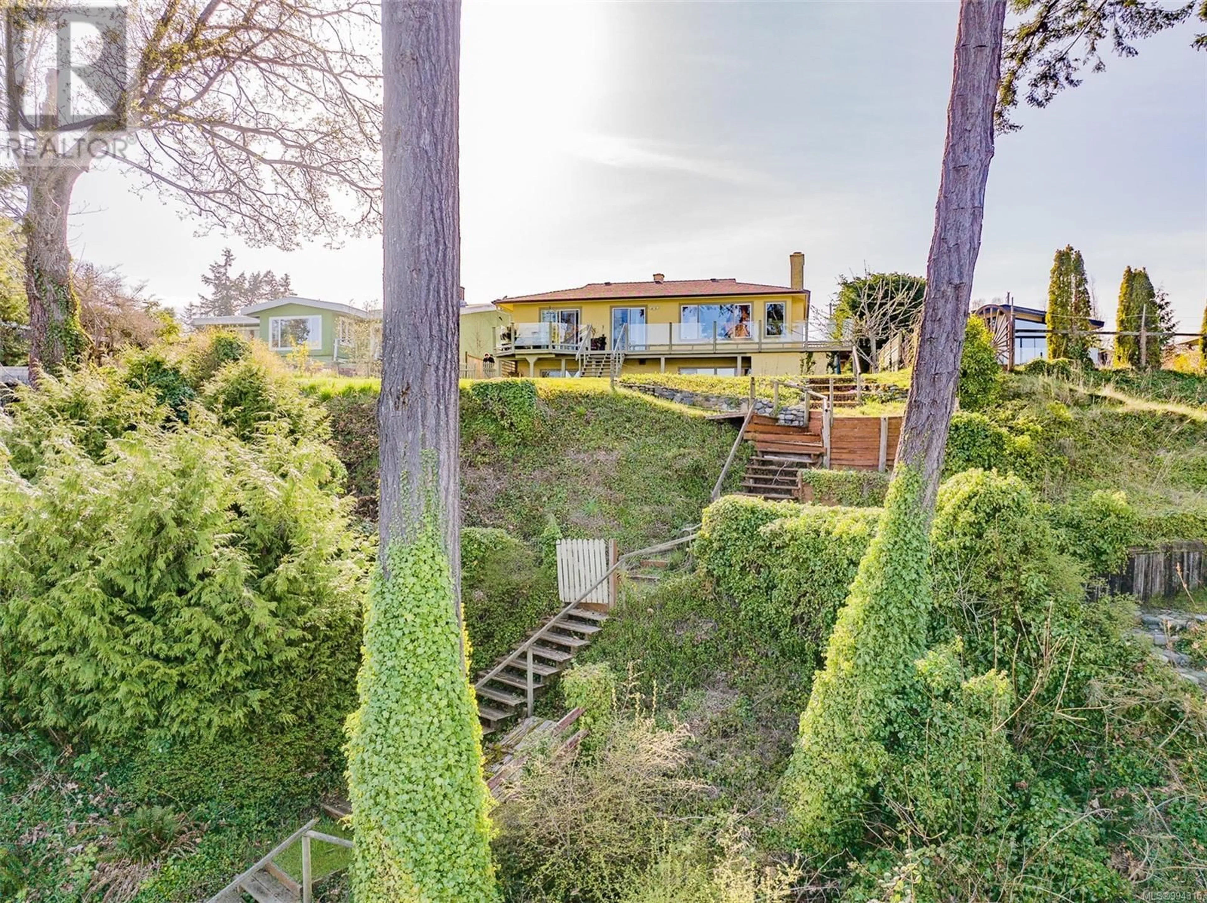 A pic from outside/outdoor area/front of a property/back of a property/a pic from drone, forest/trees view for 322 DOGWOOD STREET, Parksville British Columbia V9P1E1