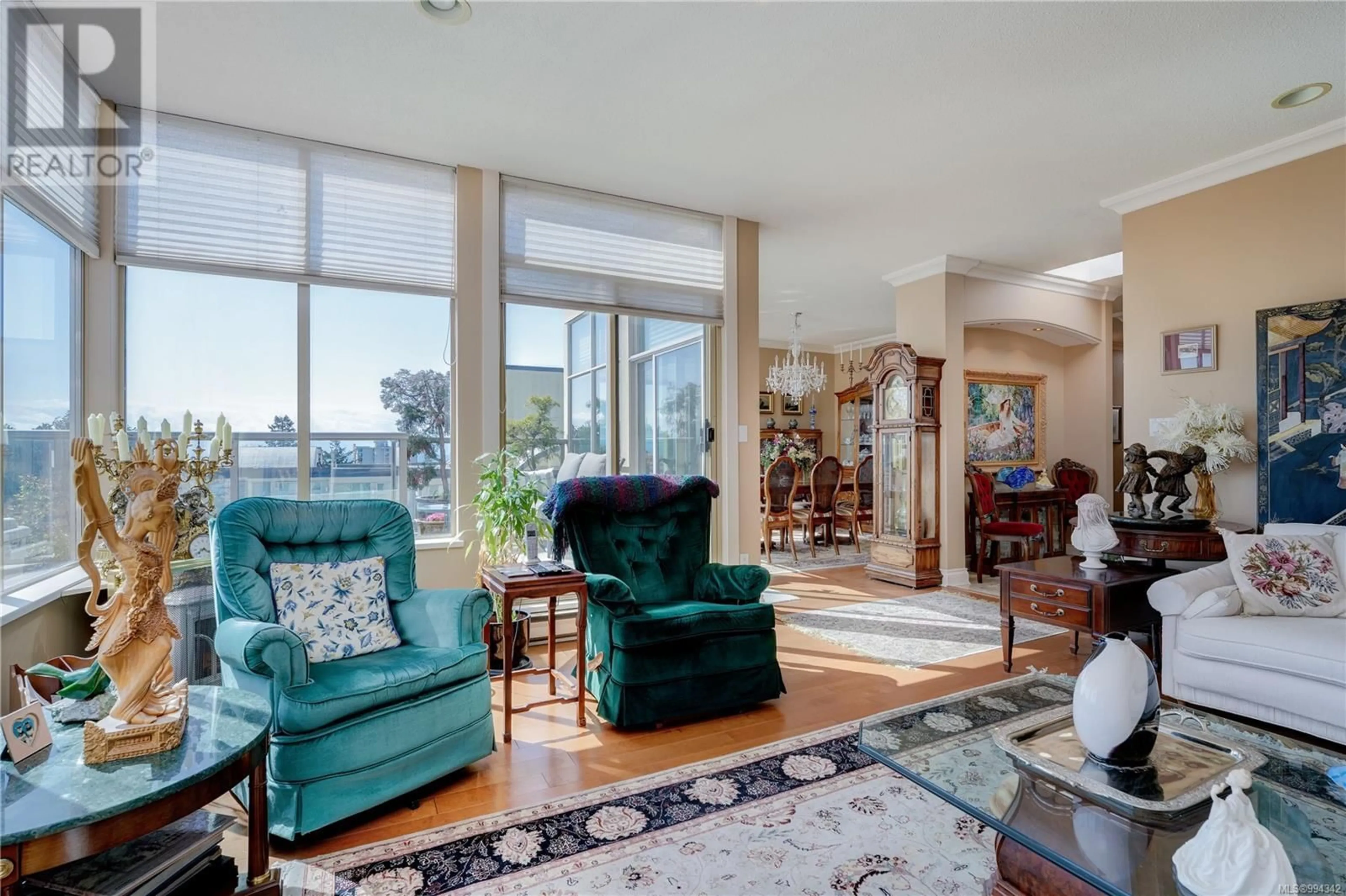 Living room with furniture, unknown for 860 - 188 DOUGLAS STREET, Victoria British Columbia V8V2P1