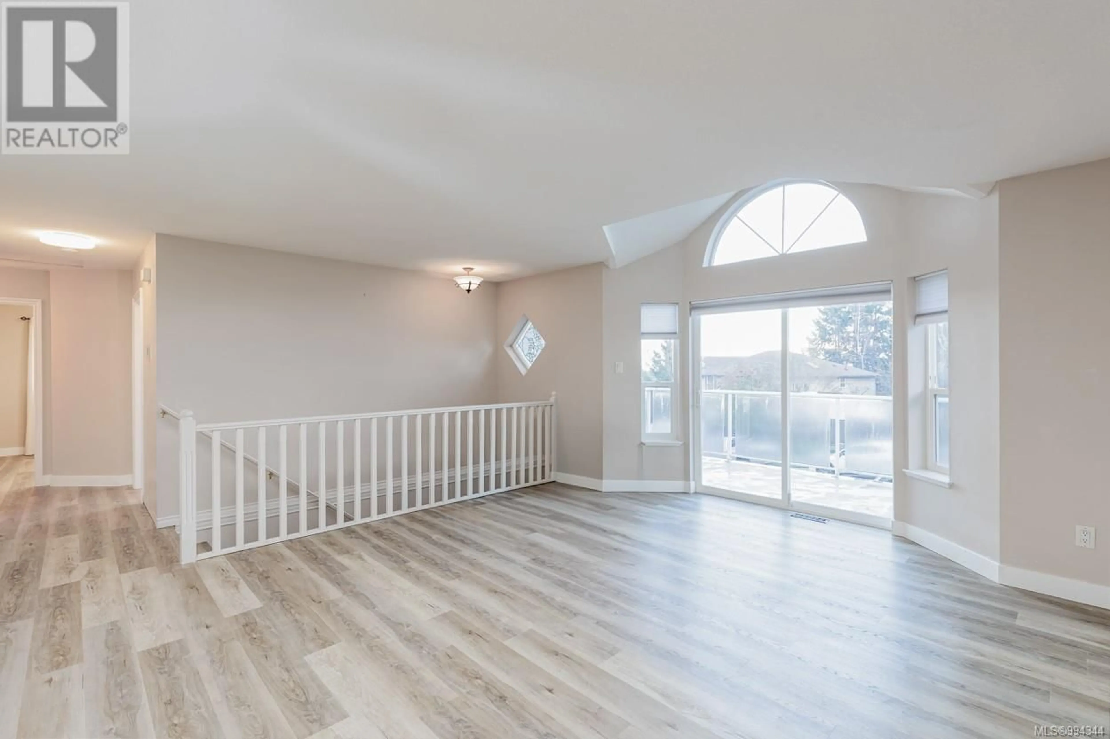 Unknown for 371 HARWELL ROAD, Nanaimo British Columbia V9R6Y8