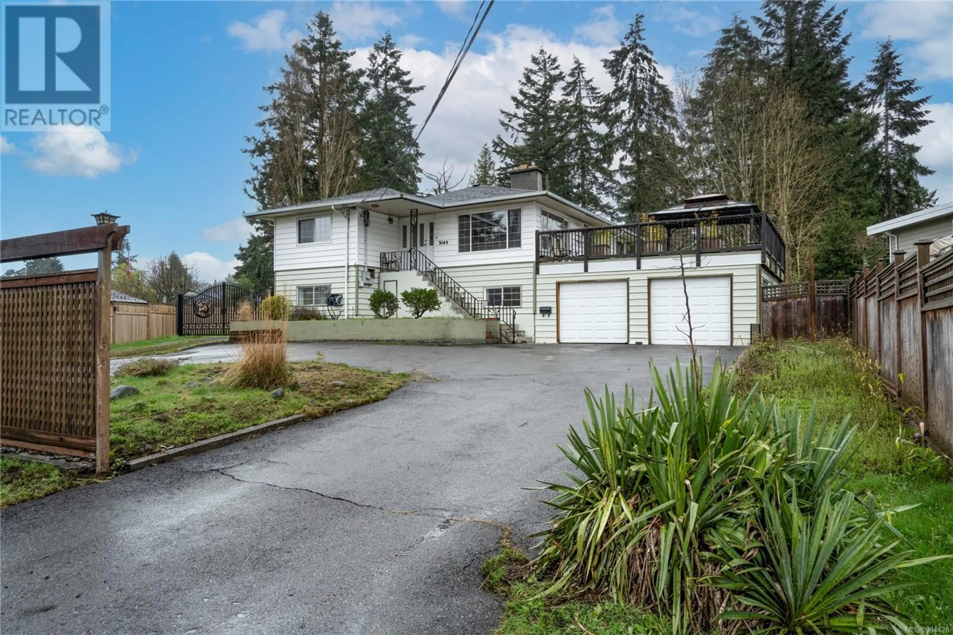 A pic from outside/outdoor area/front of a property/back of a property/a pic from drone, street for 3145 ADBY ROAD, Nanaimo British Columbia V9T2W3