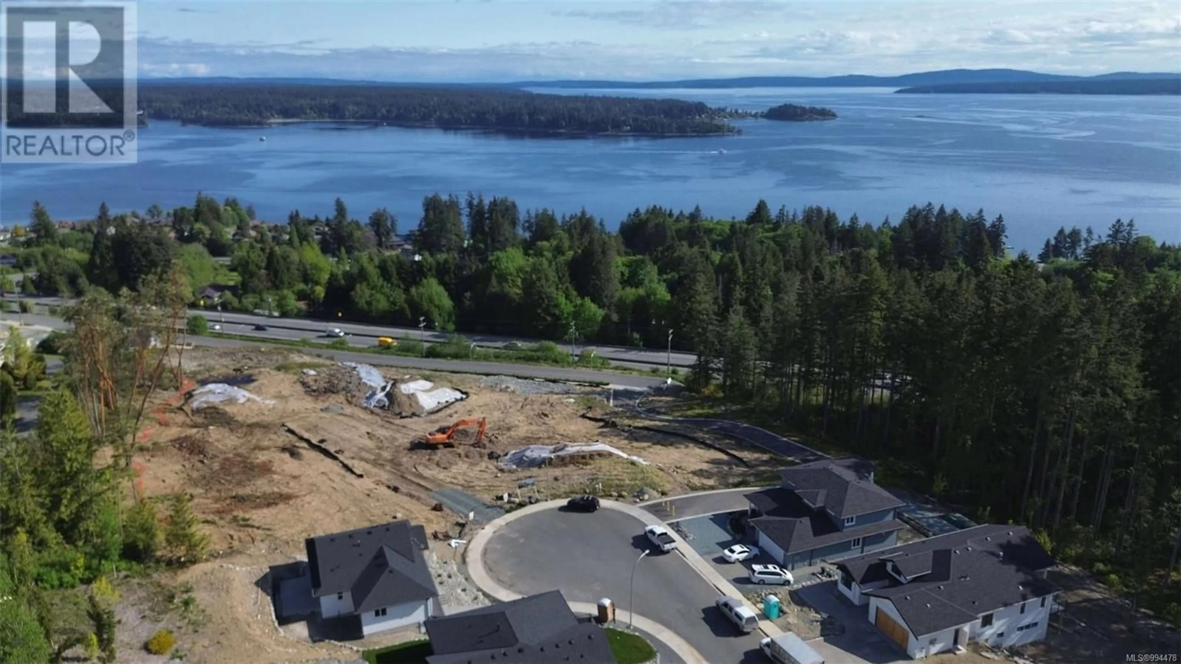 A pic from outside/outdoor area/front of a property/back of a property/a pic from drone, water/lake/river/ocean view for 702 STRINGER WAY, Ladysmith British Columbia V9G0A7