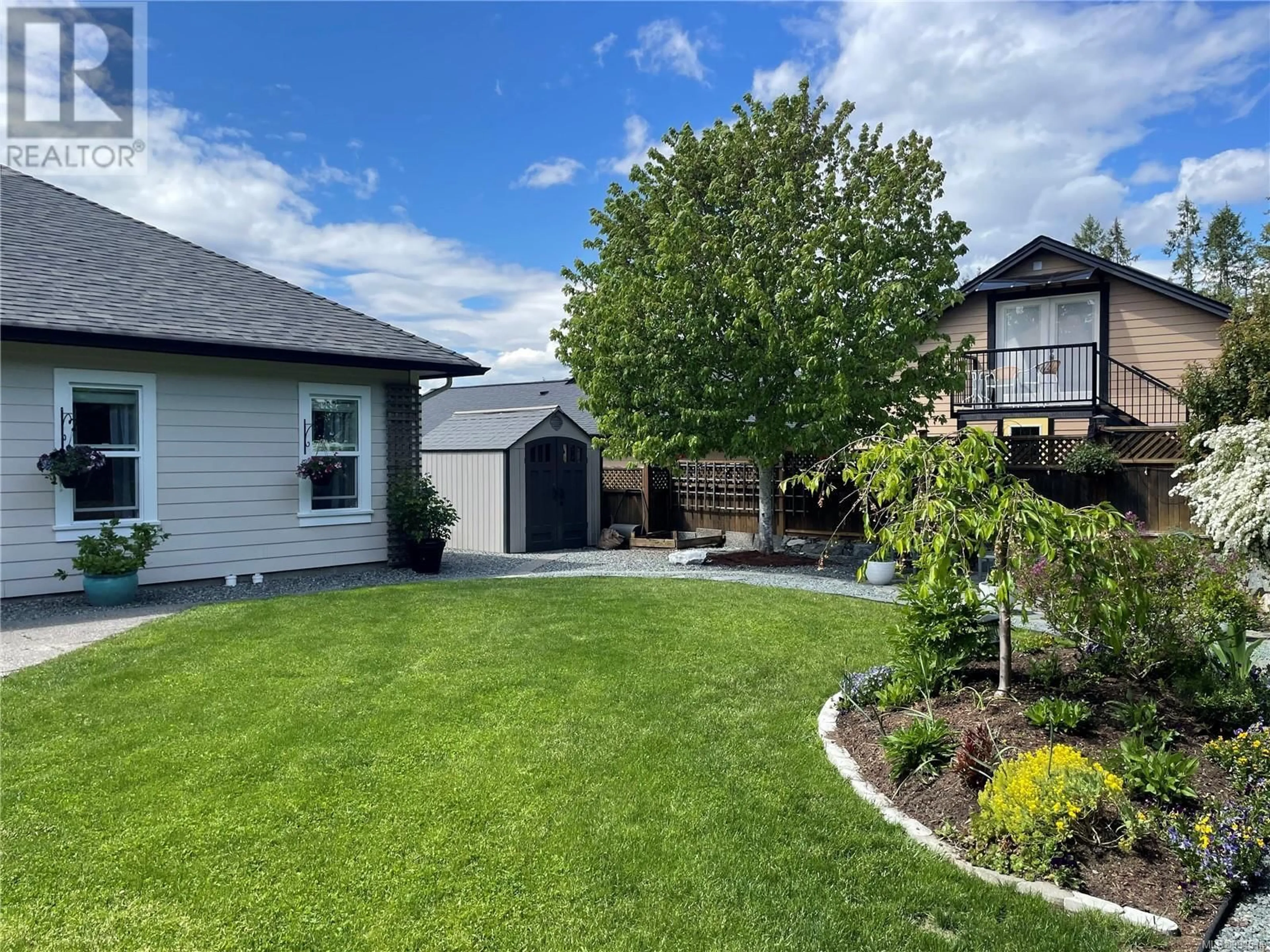 A pic from outside/outdoor area/front of a property/back of a property/a pic from drone, street for 2571 MCCLAREN ROAD, Mill Bay British Columbia V0R2P1