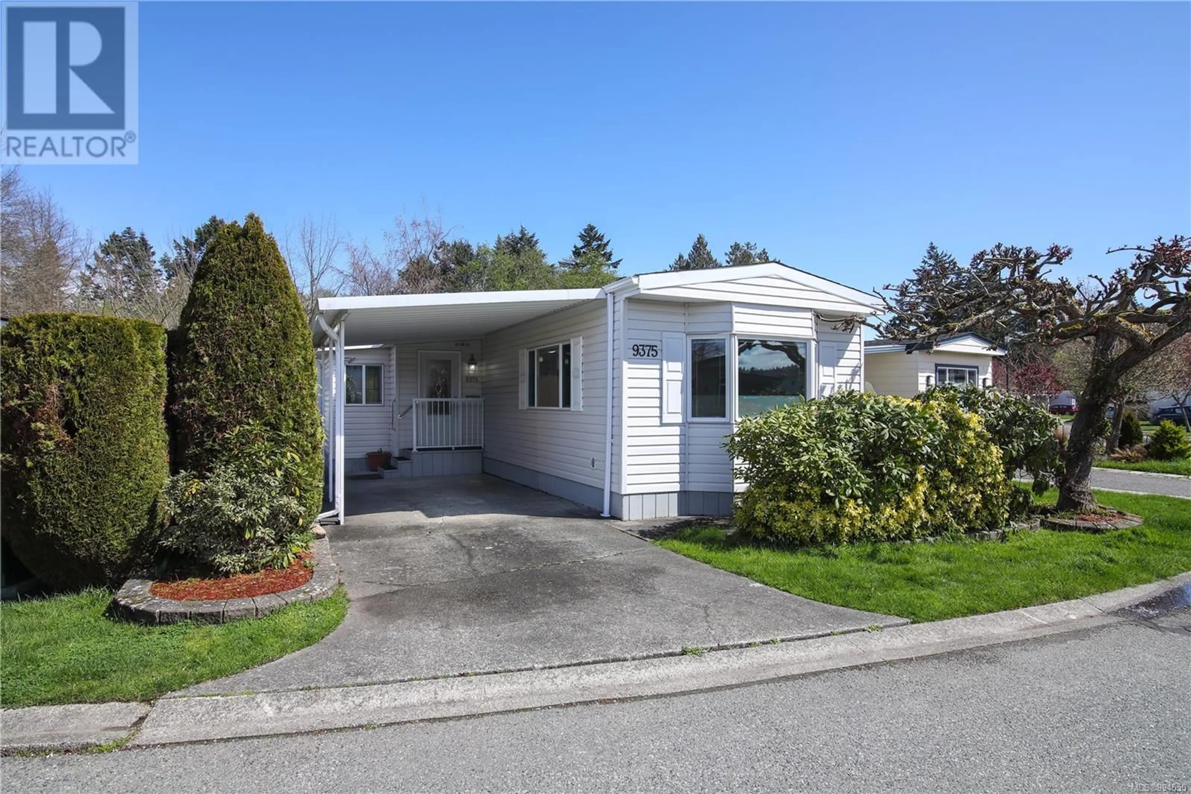Home with vinyl exterior material, street for 9375 TRAILCREEK DRIVE, Sidney British Columbia V8L4M4
