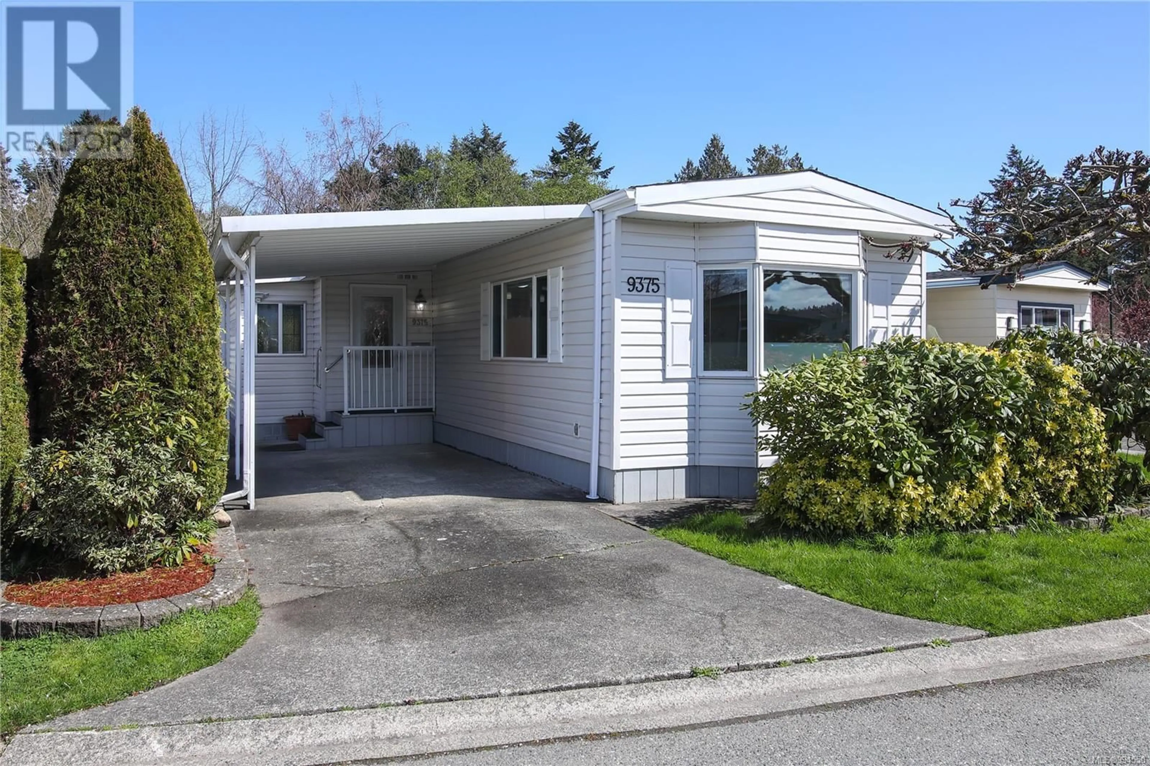 Home with vinyl exterior material, street for 9375 TRAILCREEK DRIVE, Sidney British Columbia V8L4M4