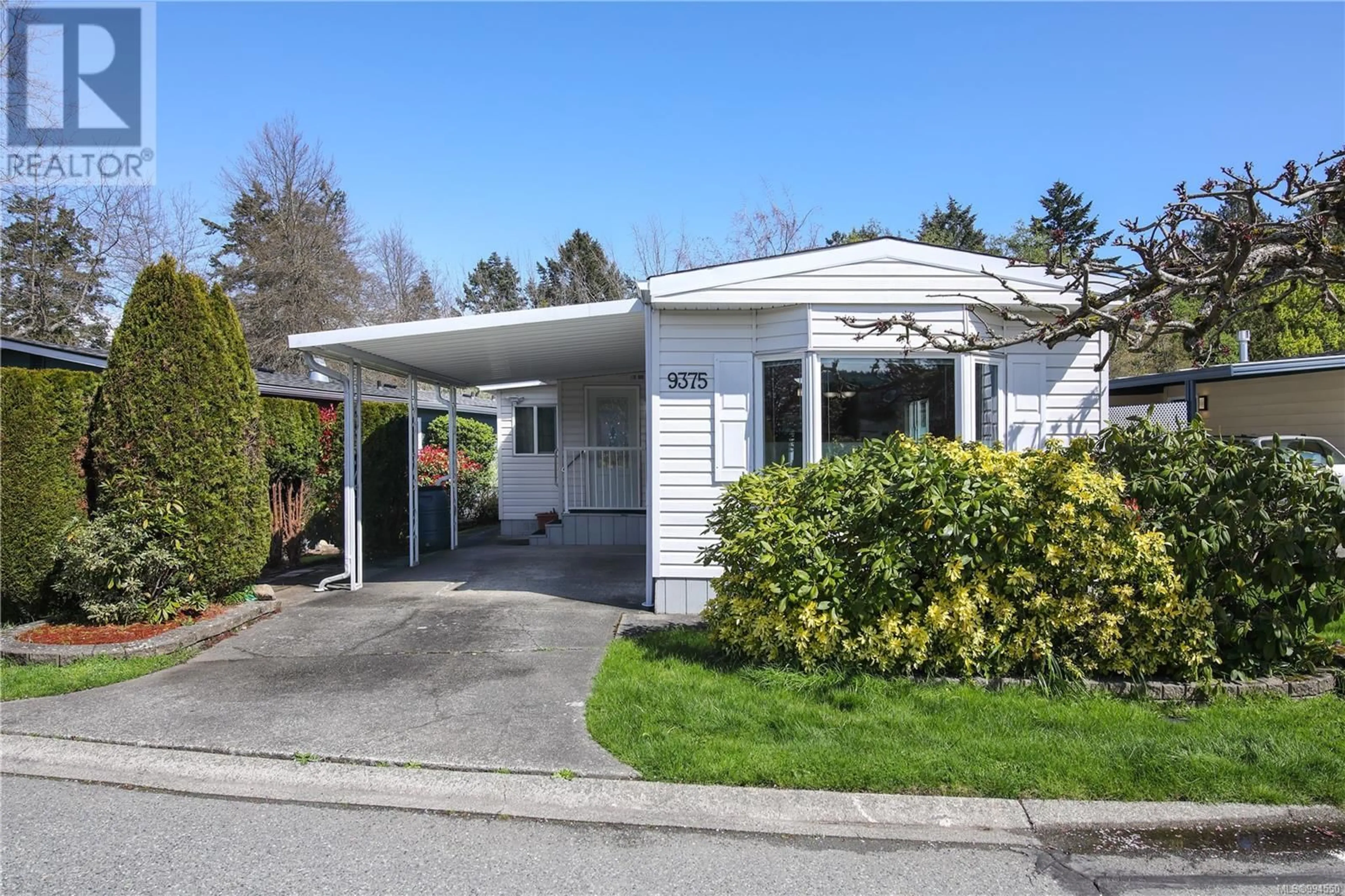 Home with vinyl exterior material, street for 9375 TRAILCREEK DRIVE, Sidney British Columbia V8L4M4