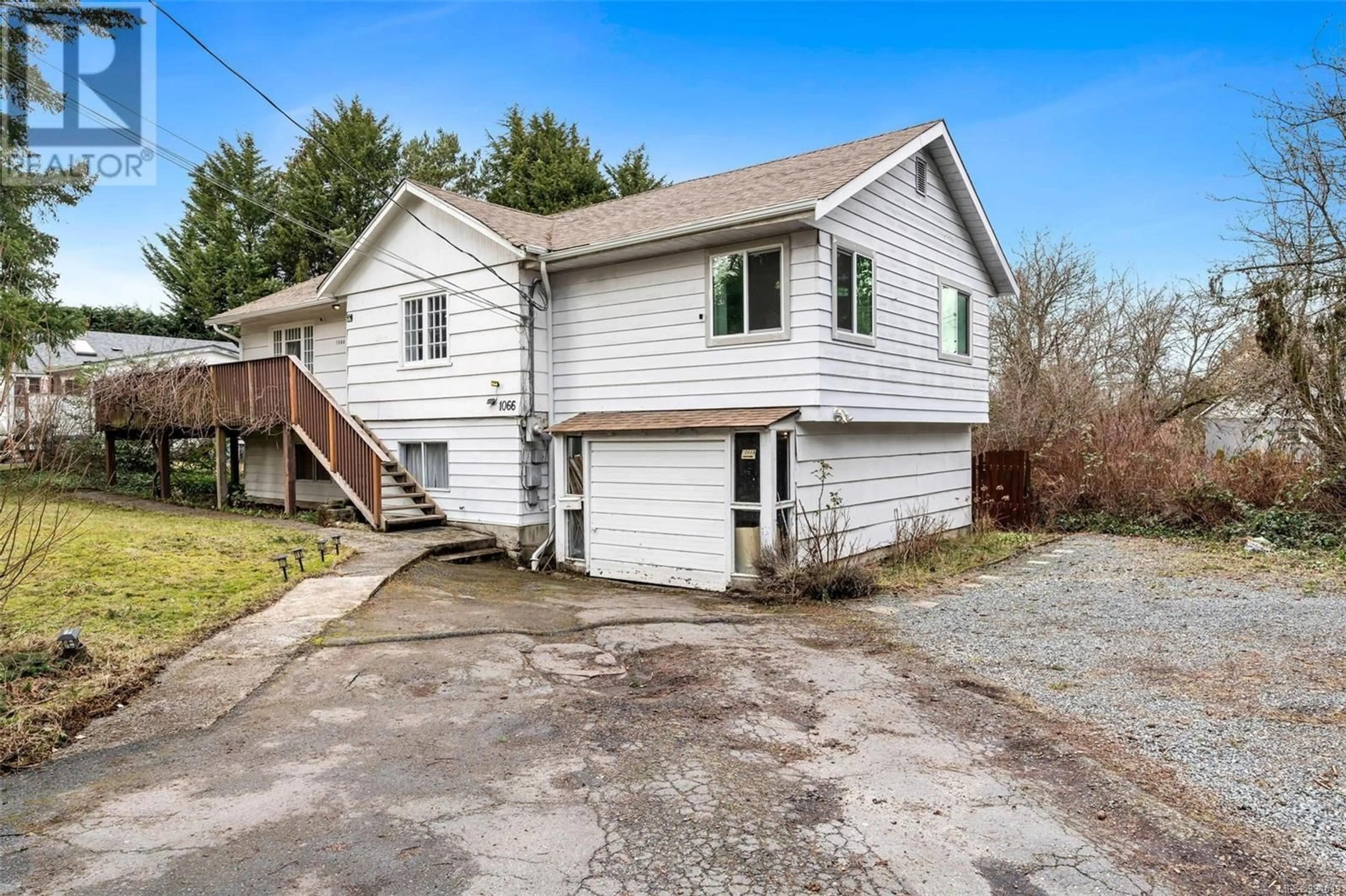 A pic from outside/outdoor area/front of a property/back of a property/a pic from drone, street for 1066 CHESTERFIELD ROAD, Saanich British Columbia V8Z2V1