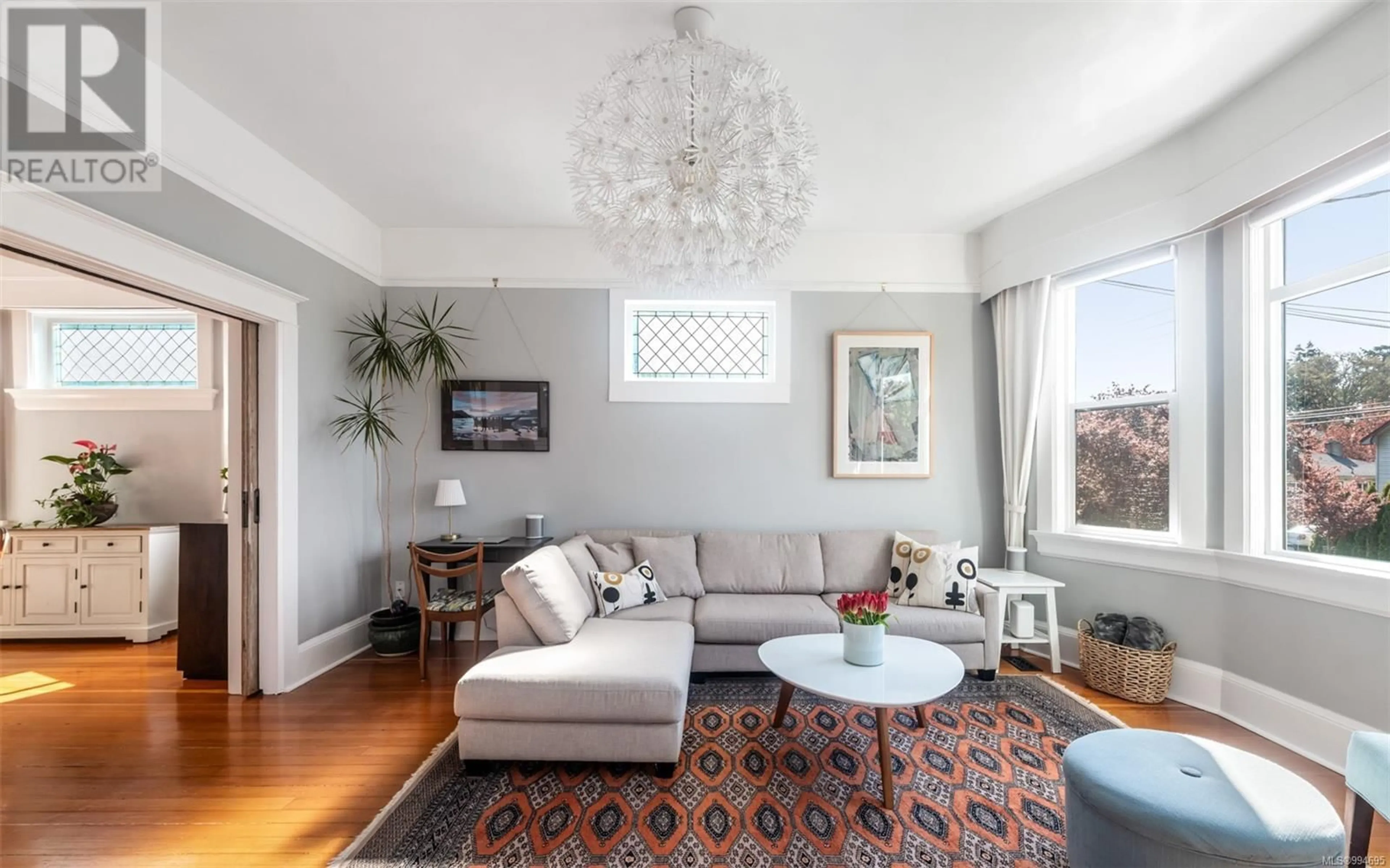 Living room with furniture, unknown for 1330 HAULTAIN STREET, Victoria British Columbia V8R2J5