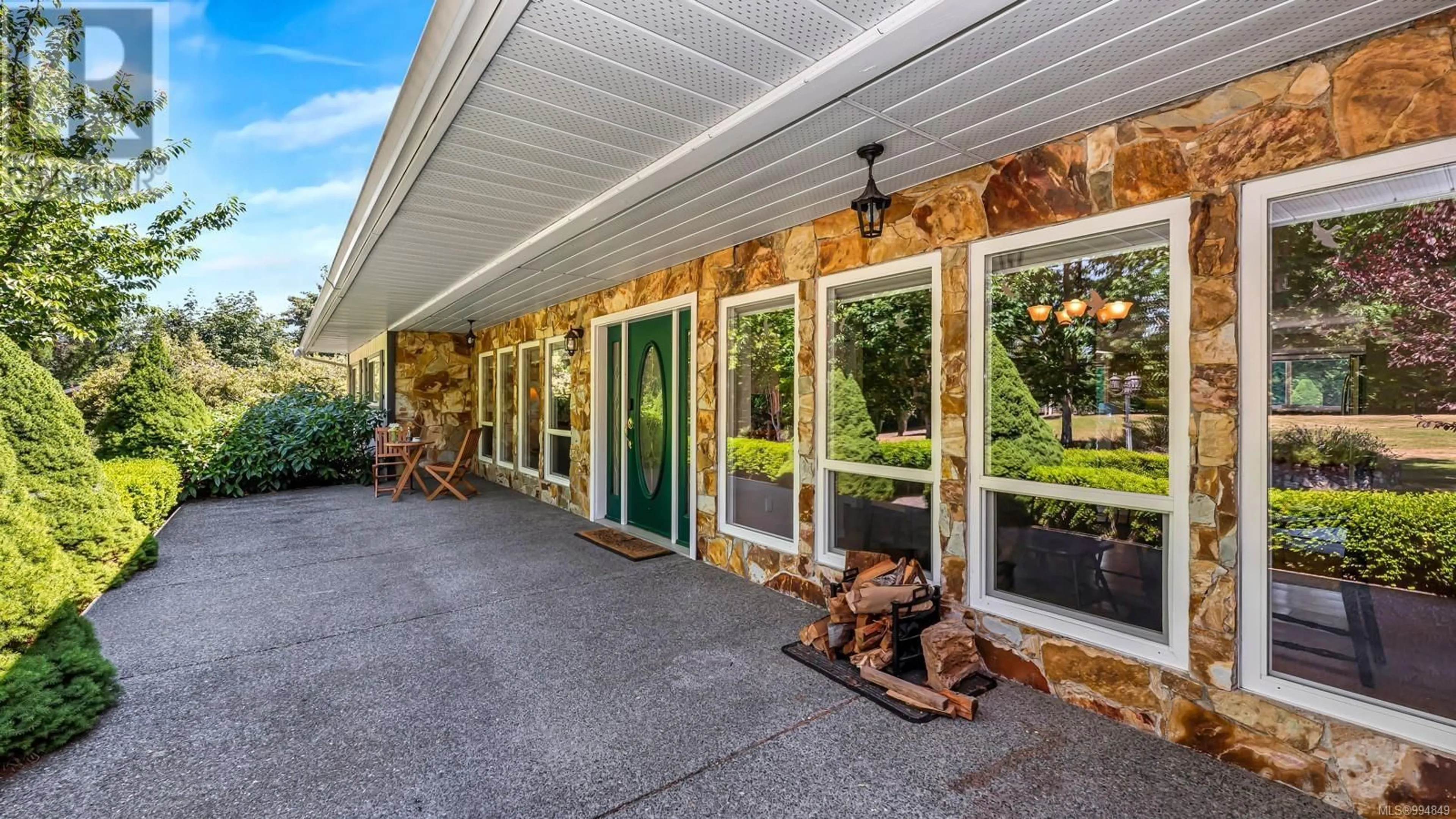 Patio, unknown for 1176 SHAWNIGAN-MILL BAY ROAD, Mill Bay British Columbia V0R2P2