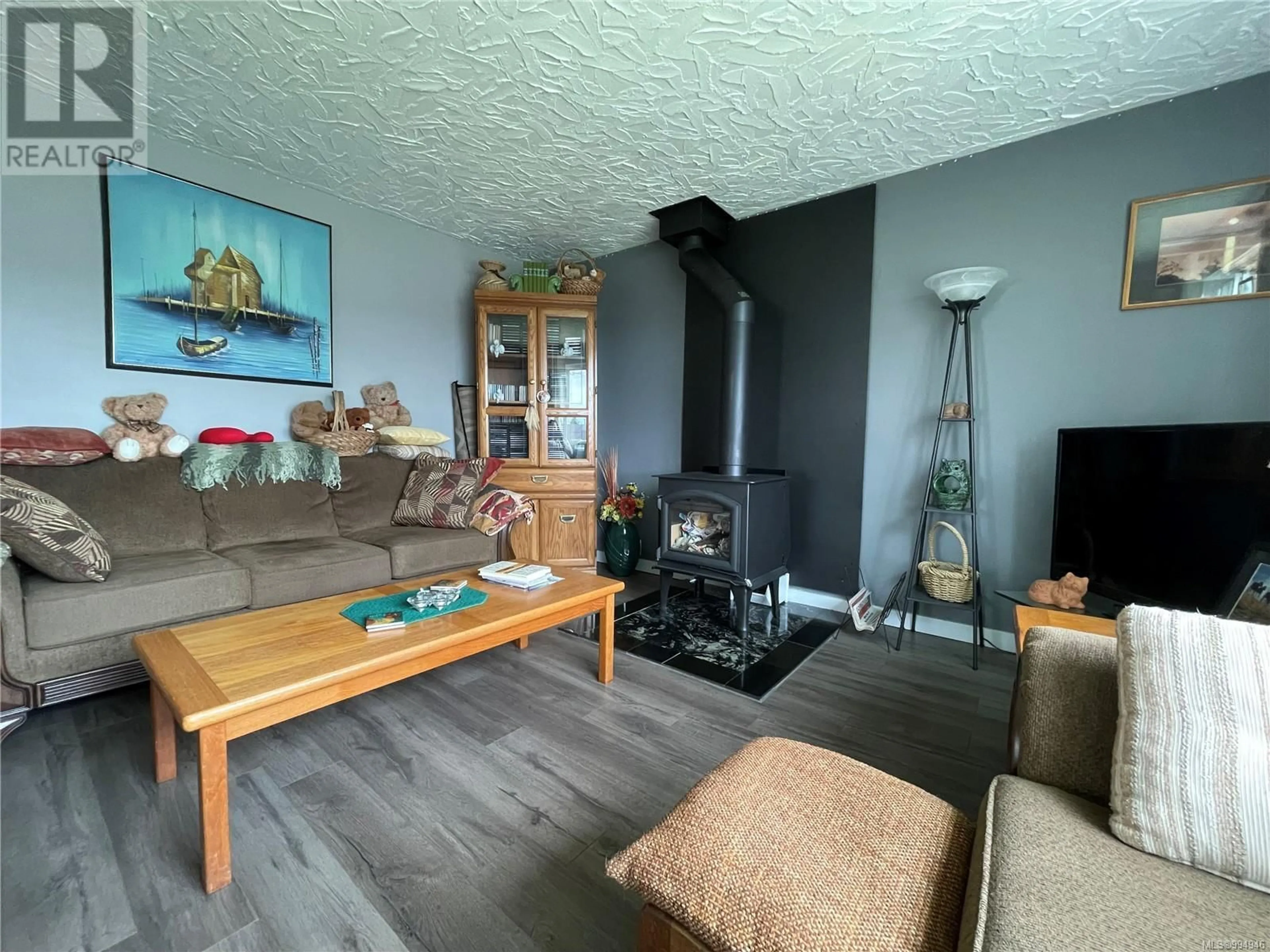 Living room with furniture, unknown for 2425 9TH AVENUE, Port Alberni British Columbia V9Y2N2