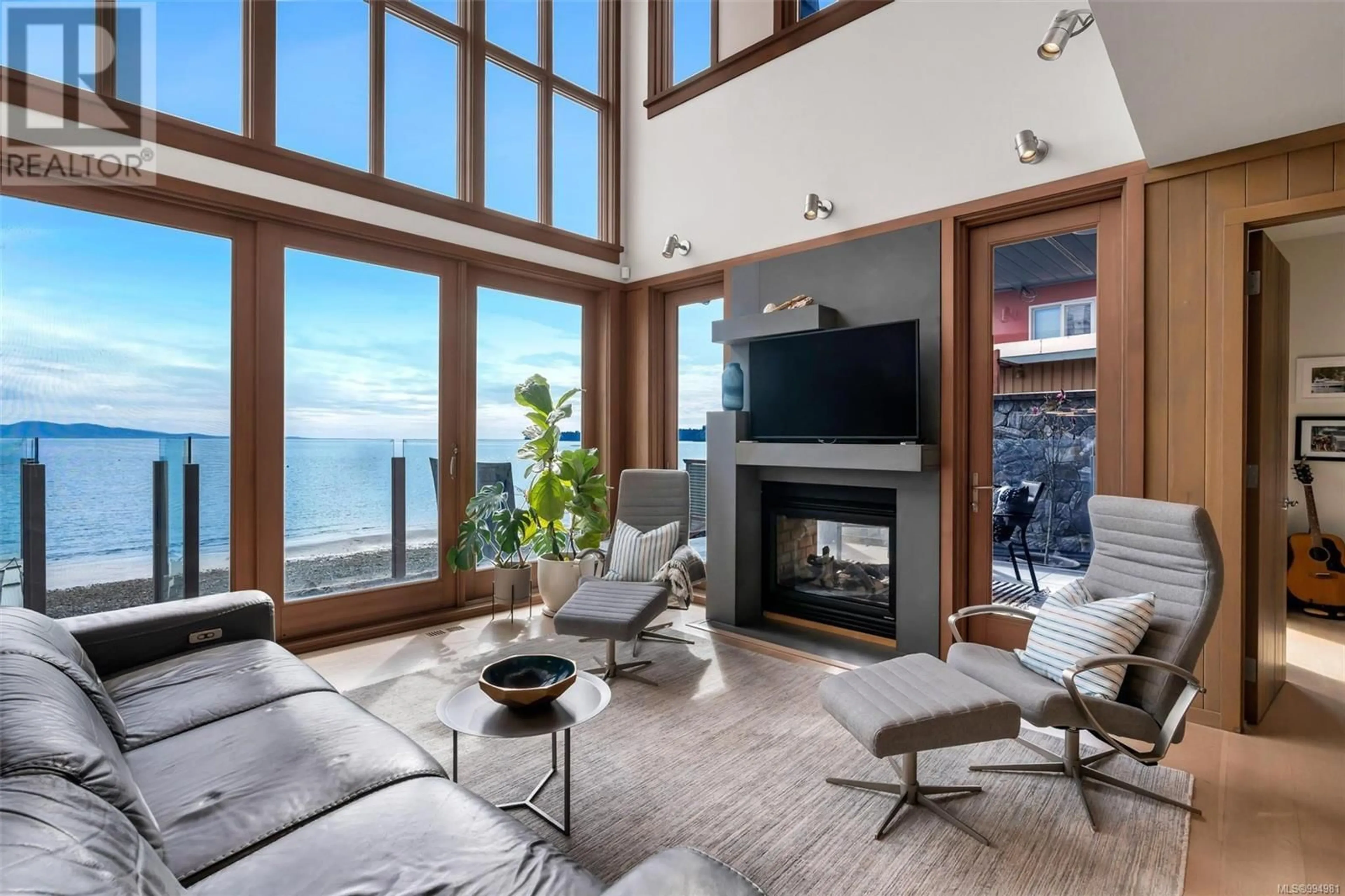 Living room with furniture, unknown for 5073 CORDOVA BAY ROAD, Saanich British Columbia V8Y2K1