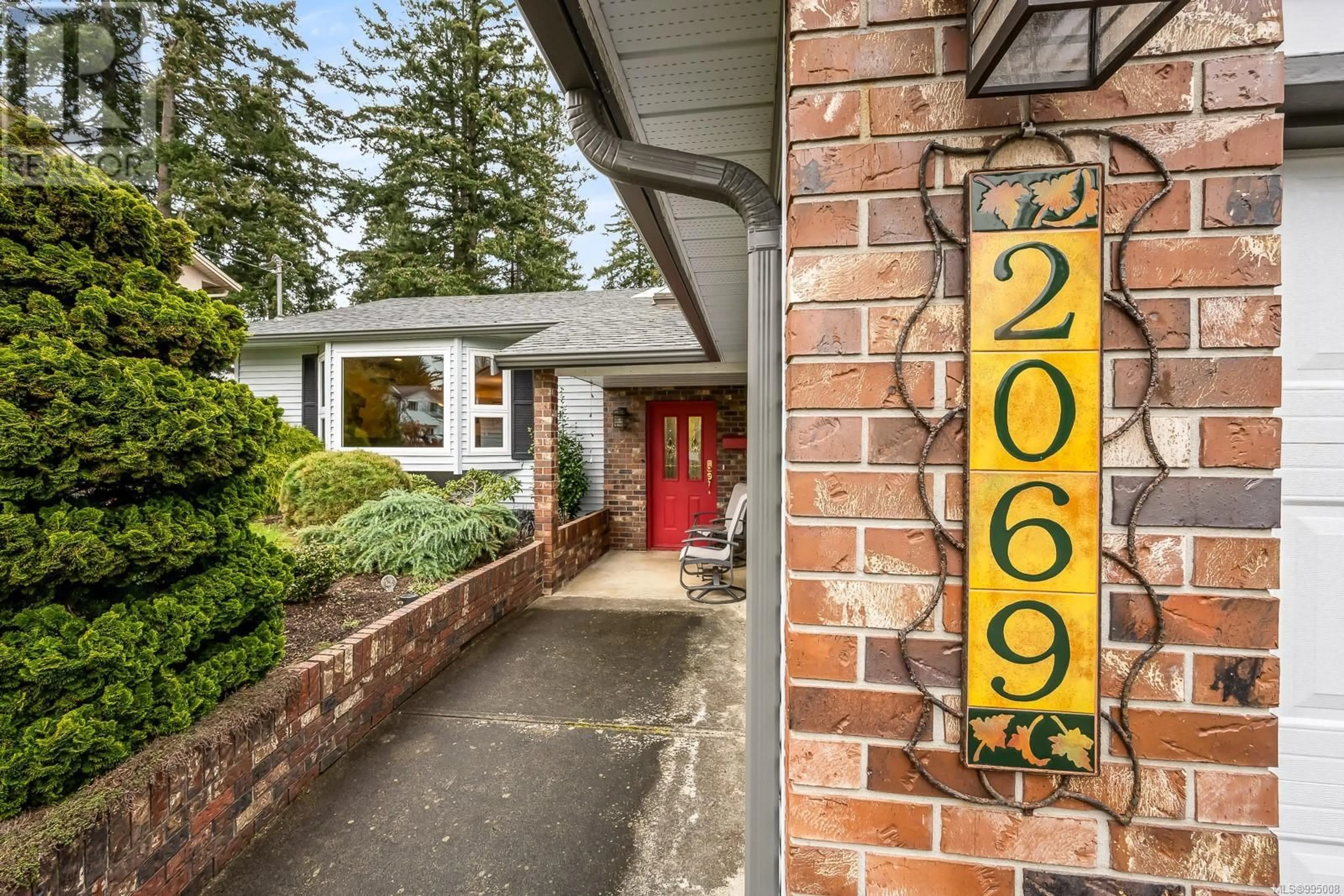 Unknown for 2069 GULL AVENUE, Comox British Columbia V9M1L5