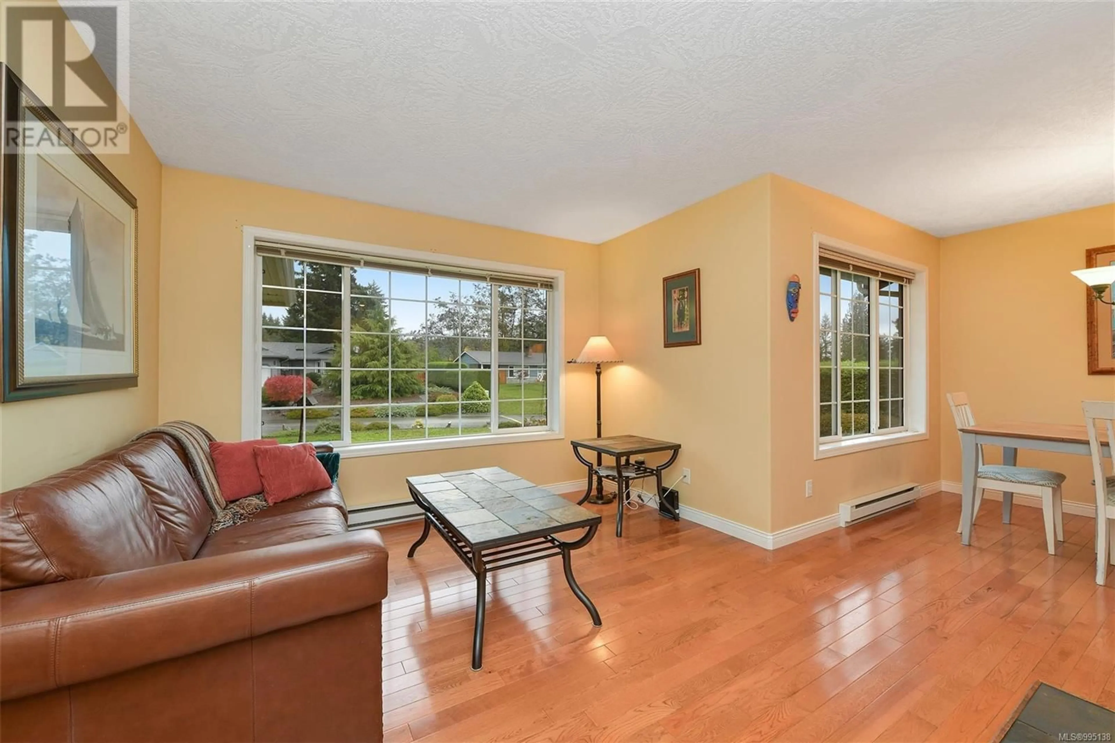 Living room with furniture, unknown for 3614 WATSON AVENUE, Cobble Hill British Columbia V0R1L0