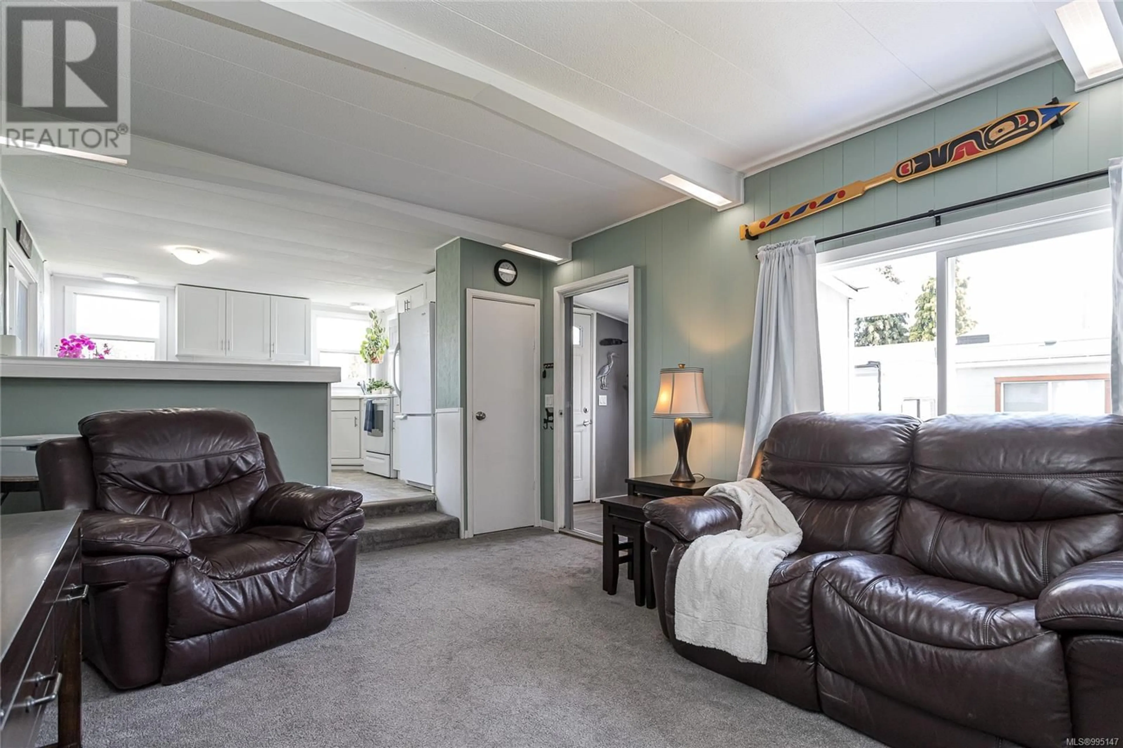 Living room with furniture, unknown for 924 KASBA CIRCLE, Parksville British Columbia V9P2A6