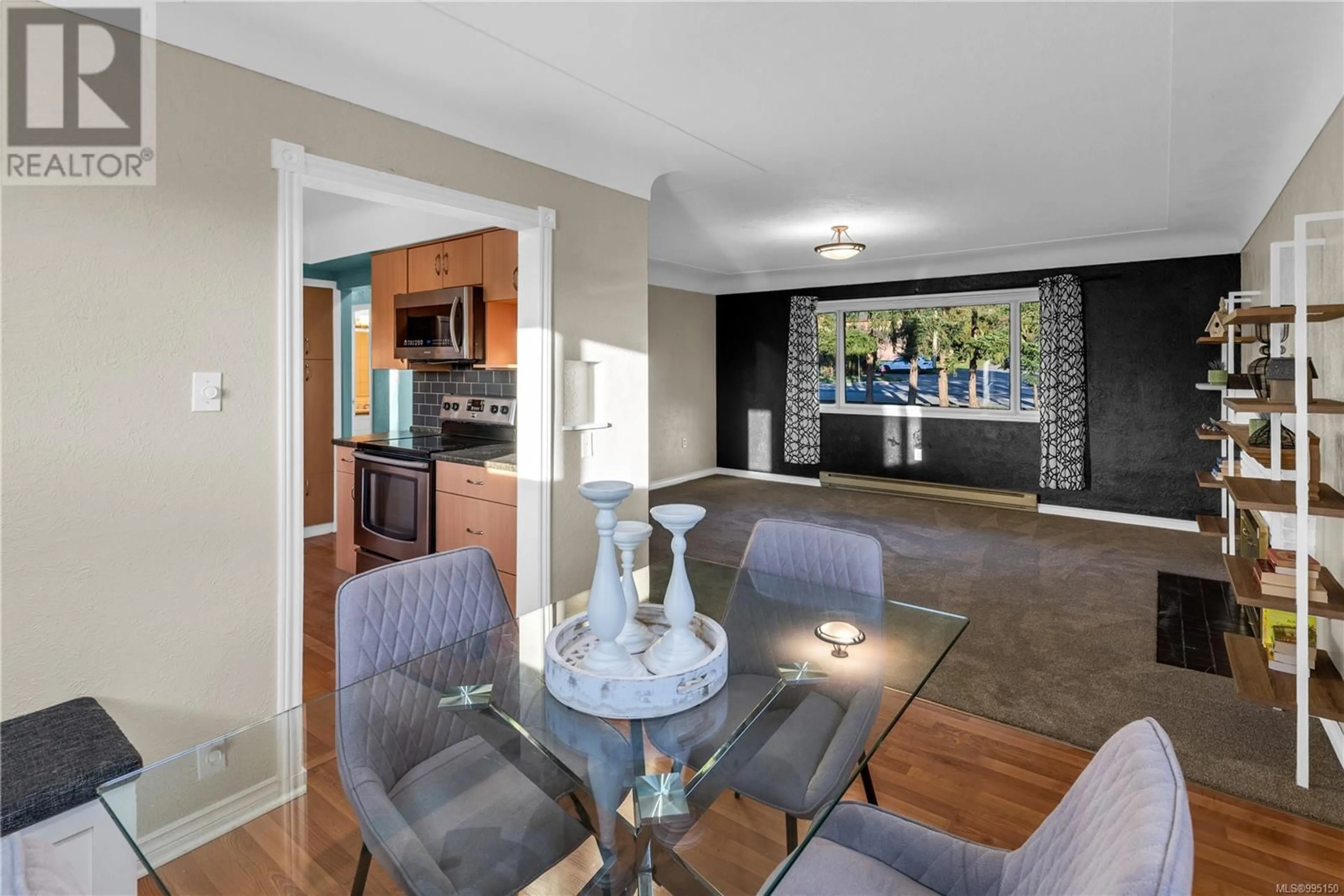 Open concept kitchen, unknown for 4150 TYNDALL AVENUE, Saanich British Columbia V8N3R8