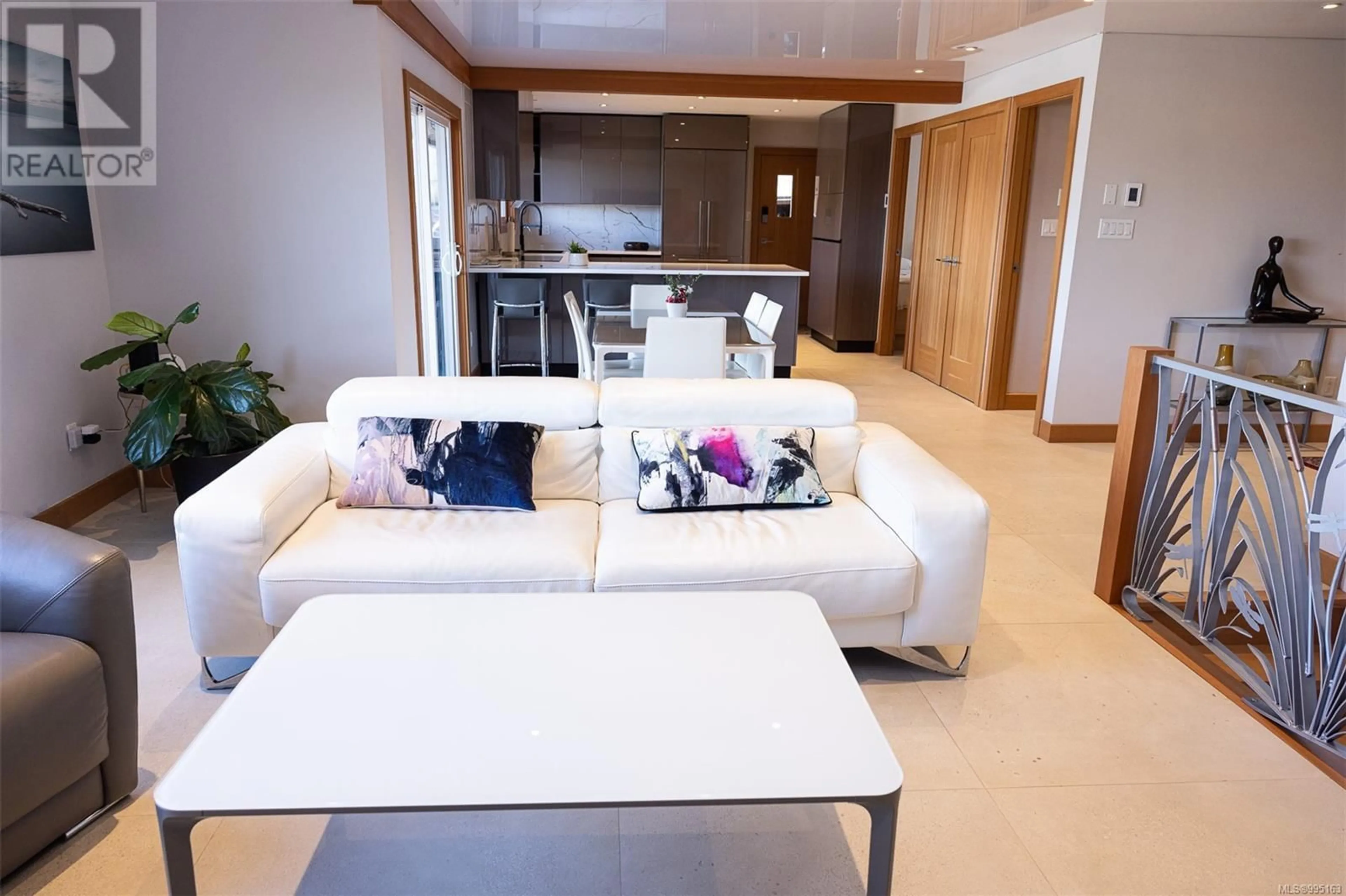 Living room with furniture, unknown for 1721 WILMOT ROAD, Cowichan Bay British Columbia V0R1N1