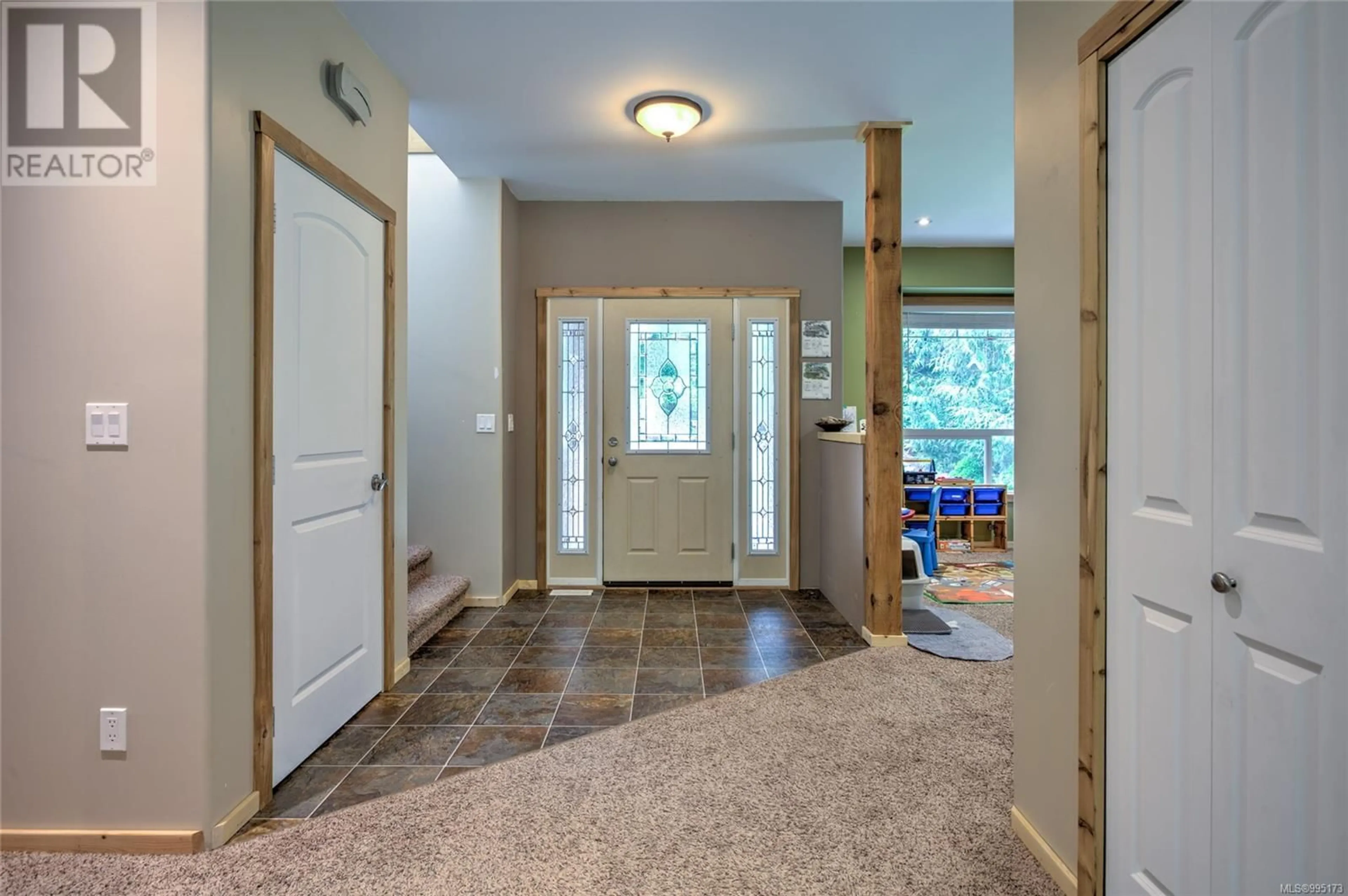 Indoor entryway for 7420 NANTREE ROAD, Lake Cowichan British Columbia V0R3E1