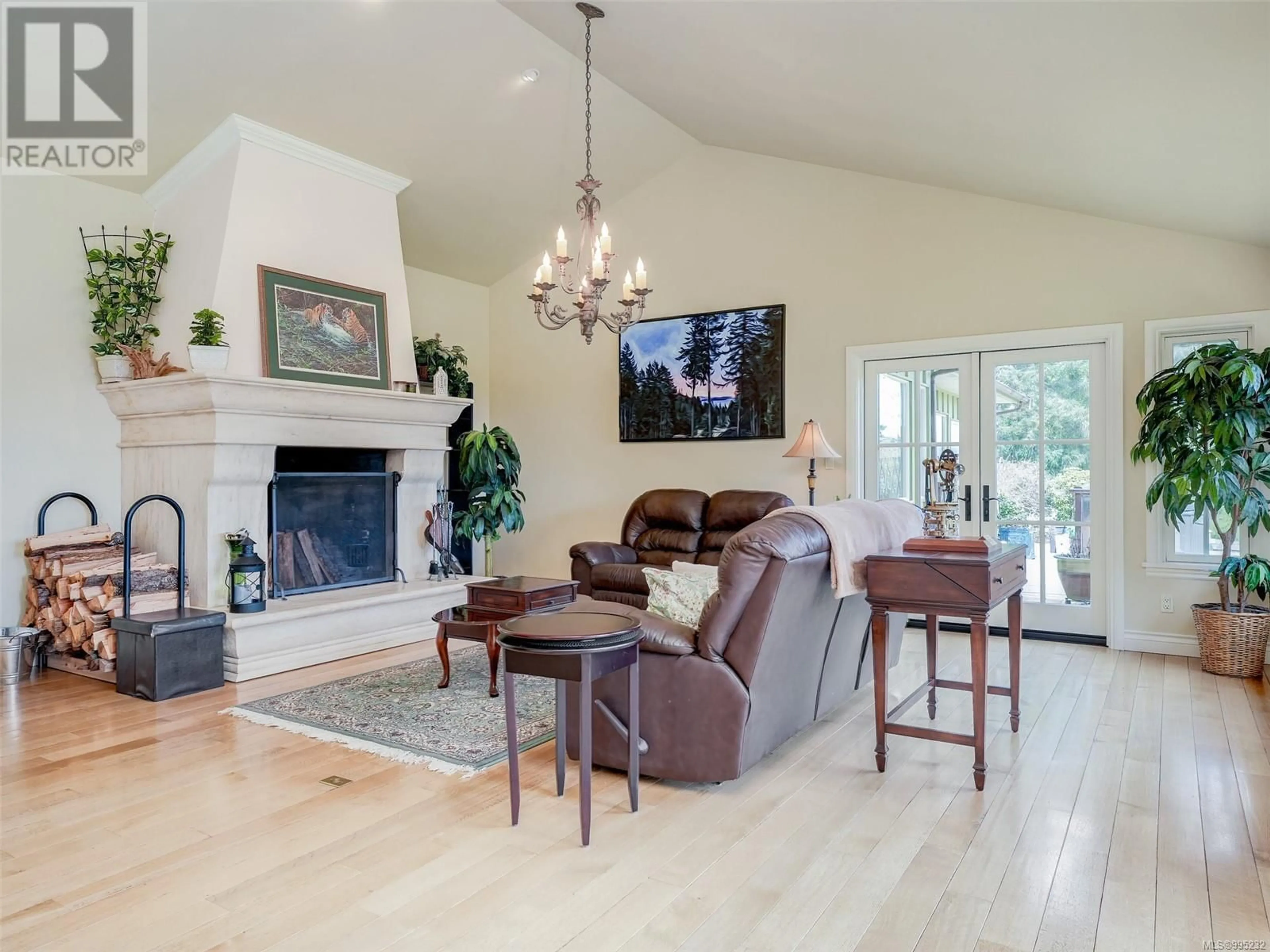 Living room with furniture, unknown for 956 CHERRY POINT ROAD, Cowichan Bay British Columbia V0R1N2