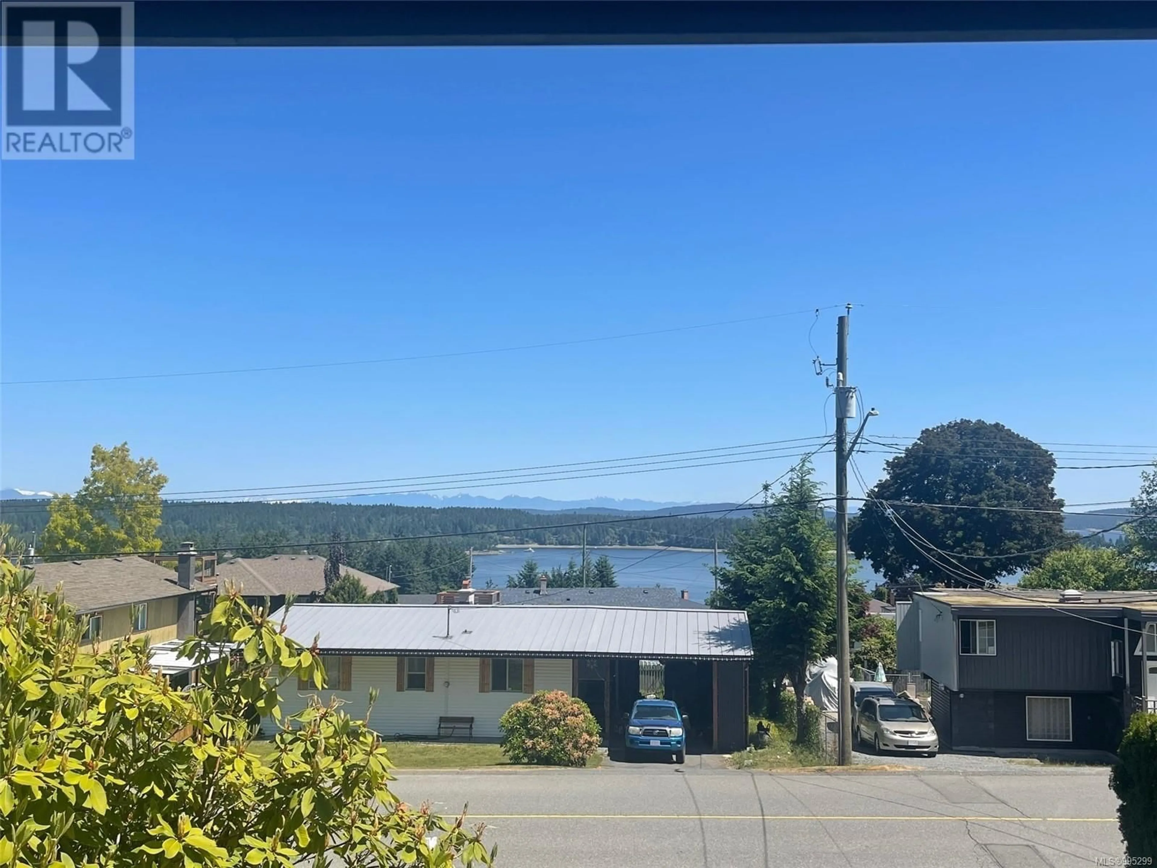 A pic from outside/outdoor area/front of a property/back of a property/a pic from drone, water/lake/river/ocean view for 416 PARKHILL TERRACE, Ladysmith British Columbia V9G1V3