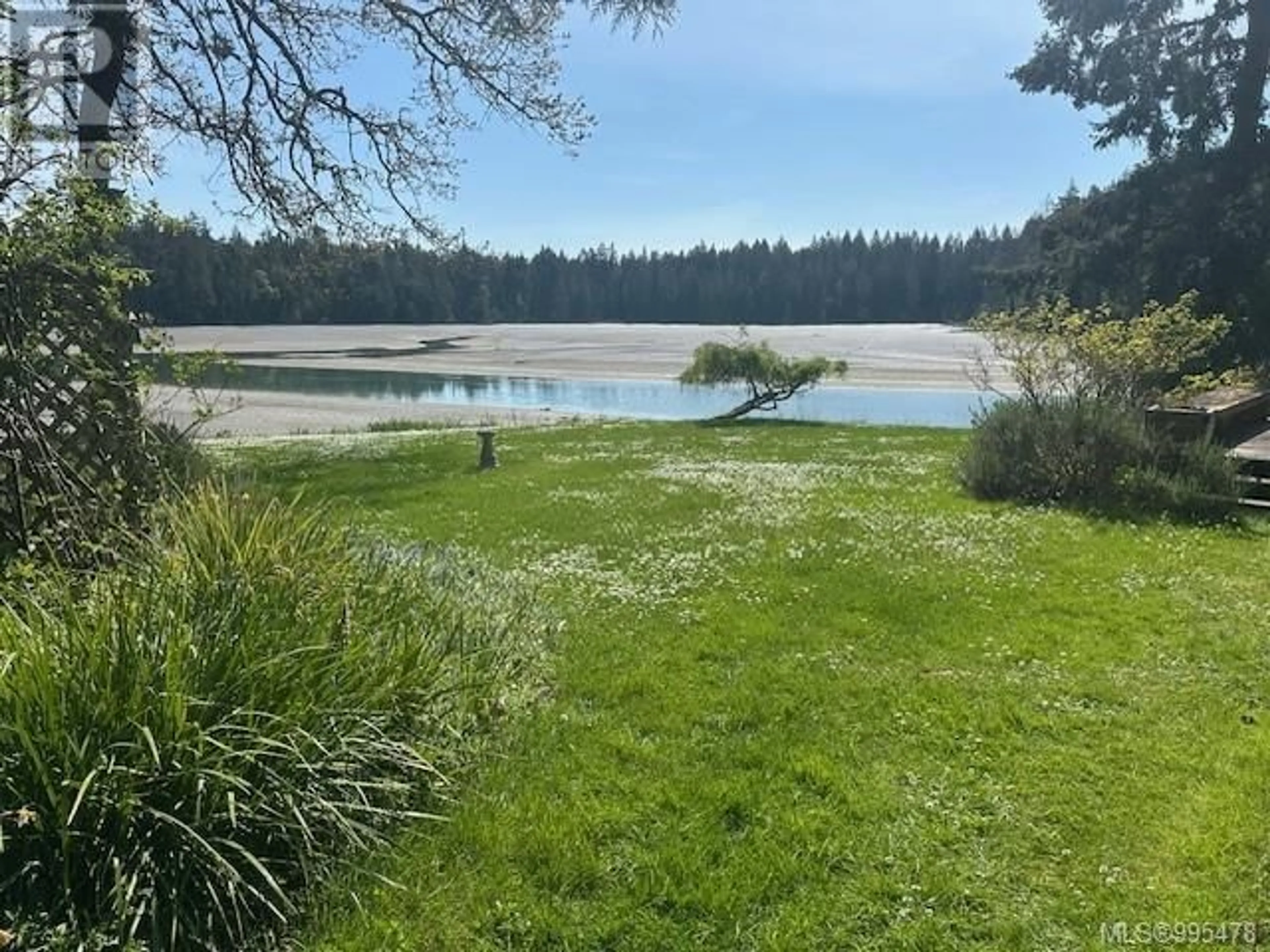 A pic from outside/outdoor area/front of a property/back of a property/a pic from drone, water/lake/river/ocean view for 79 BROWN ROAD, Thetis Island British Columbia V0R2Y0