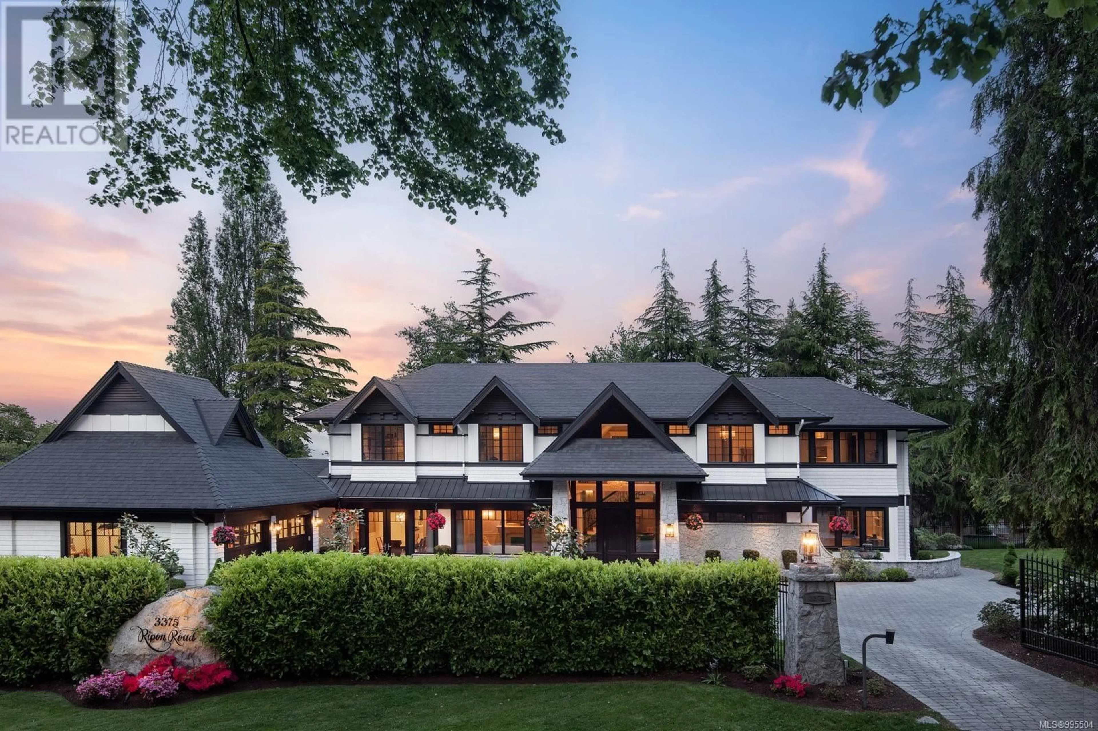 Home with brick exterior material, mountain view for 3375 RIPON ROAD, Oak Bay British Columbia V8R6G8
