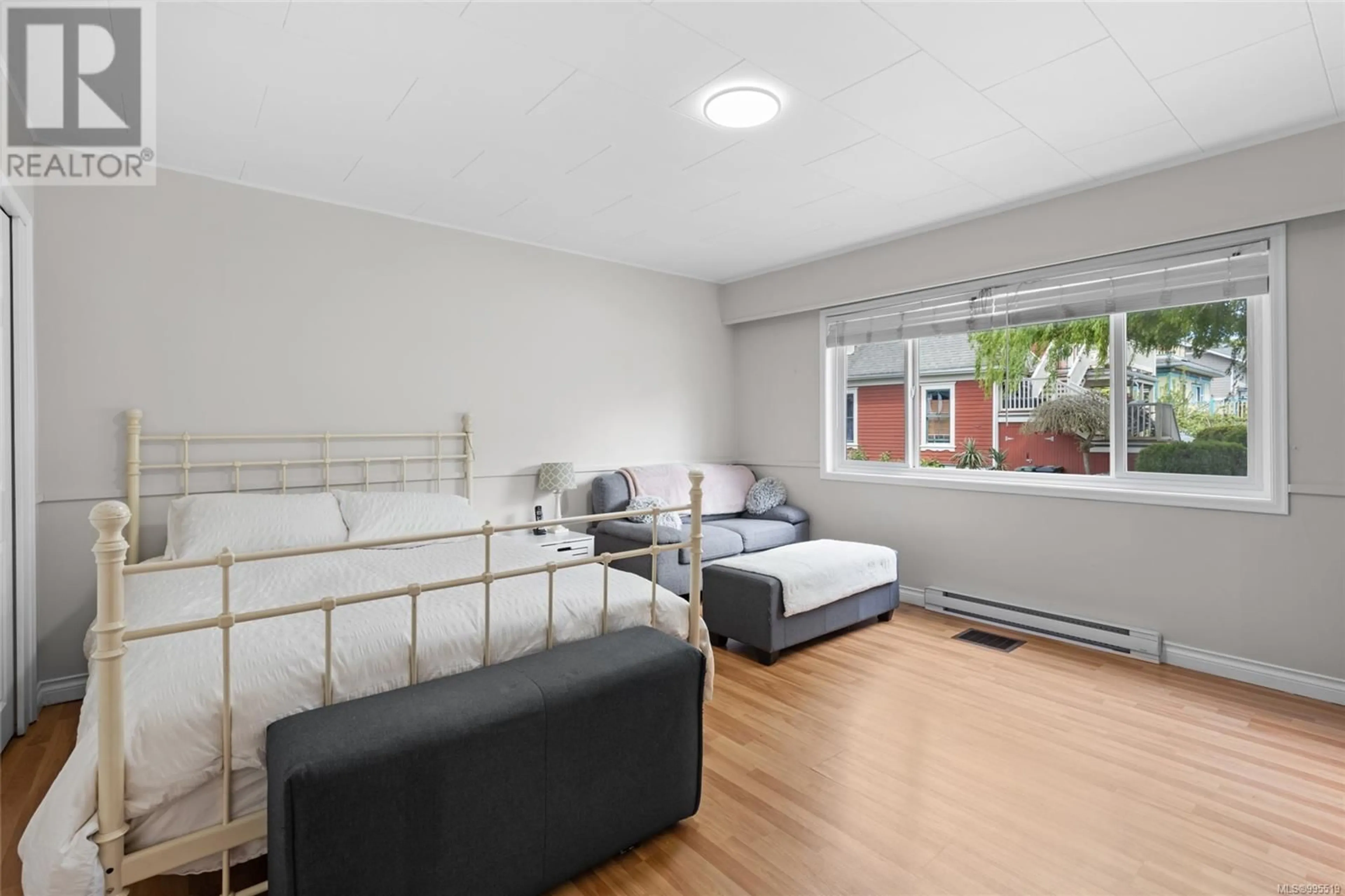 A pic of a room for 818 RUSSELL STREET, Victoria British Columbia V9A3X7