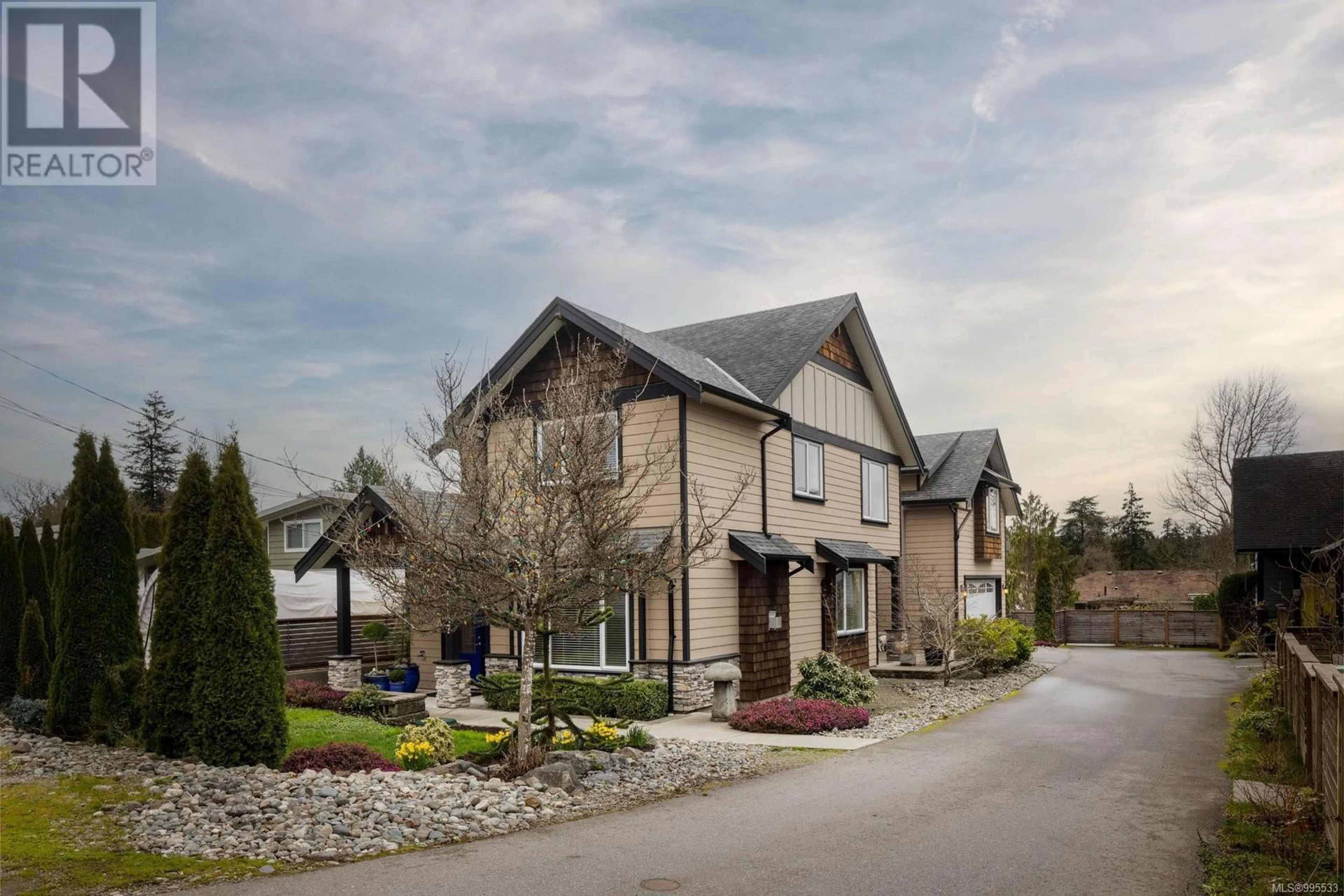 A pic from outside/outdoor area/front of a property/back of a property/a pic from drone, street for 1147 VERDIER AVENUE, Central Saanich British Columbia V8M2H1