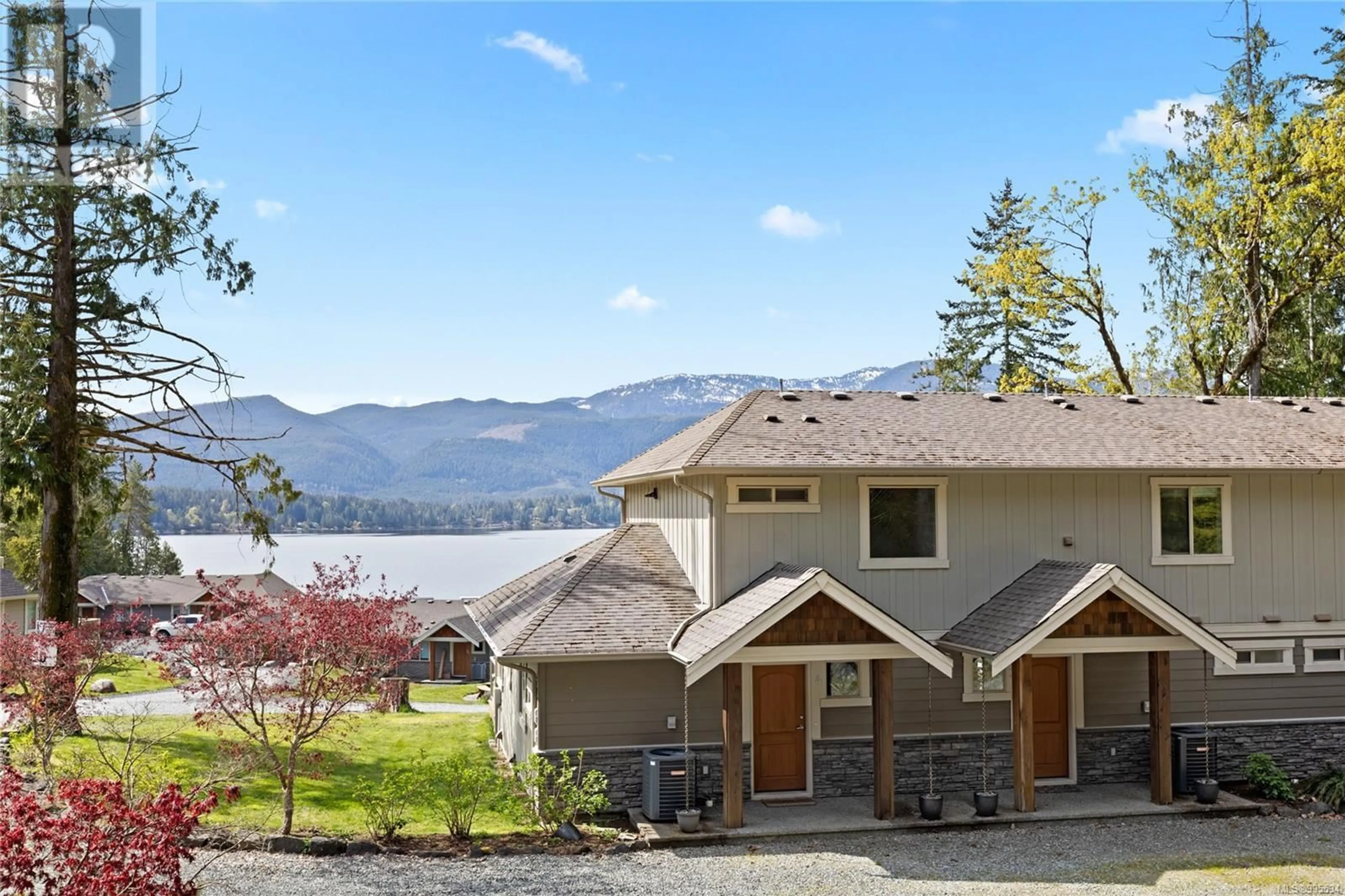 A pic from outside/outdoor area/front of a property/back of a property/a pic from drone, water/lake/river/ocean view for 4 - 9624 LAKESHORE ROAD, Port Alberni British Columbia V9Y8Z3