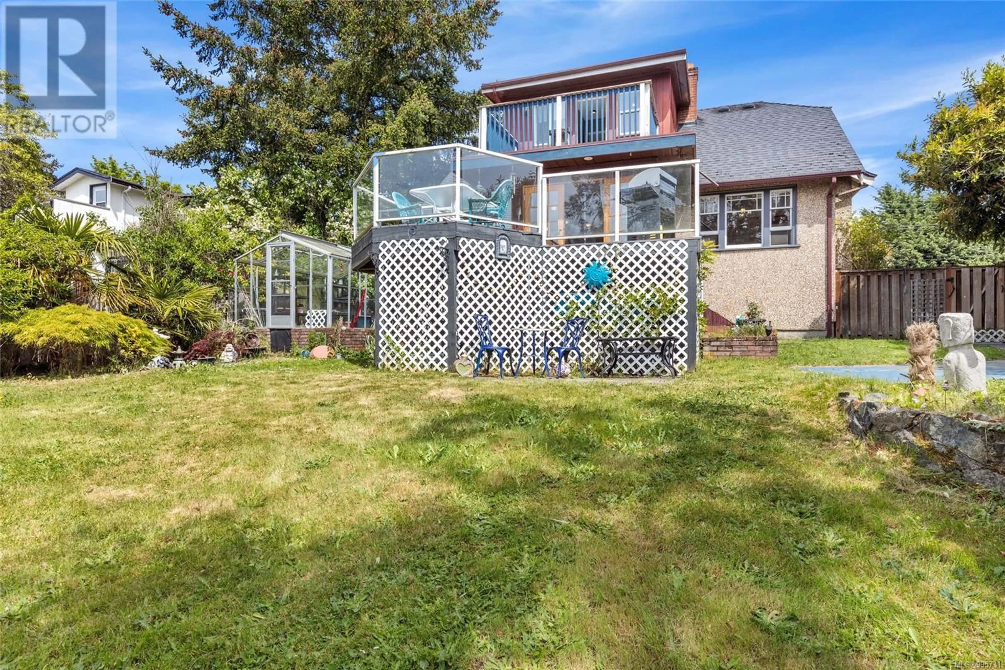 Patio, water/lake/river/ocean view for 3630 QUADRA STREET, Saanich British Columbia V8X1H4