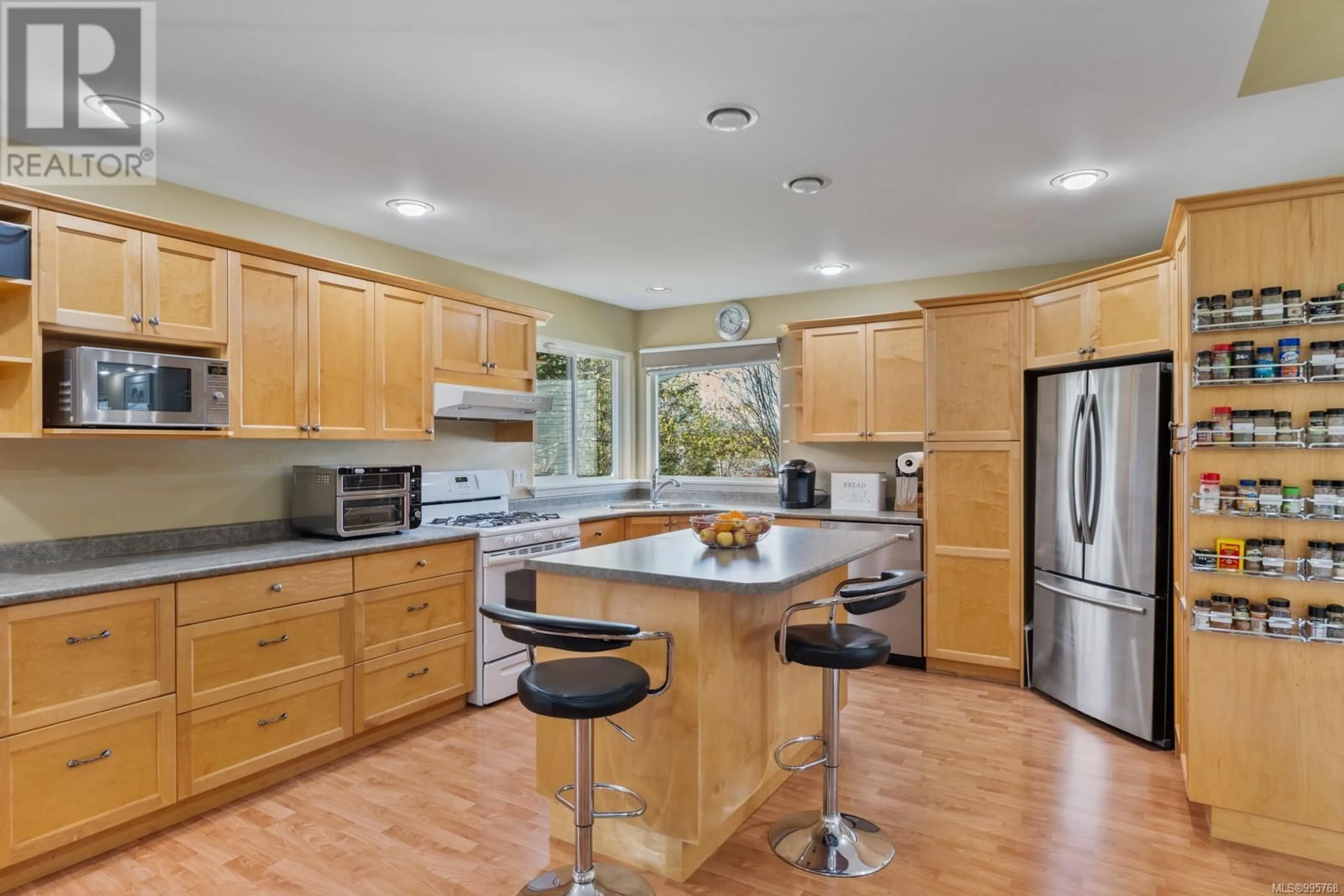 Open concept kitchen, unknown for 1864 STERLING RIDGE PLACE, Duncan British Columbia V9L5N2