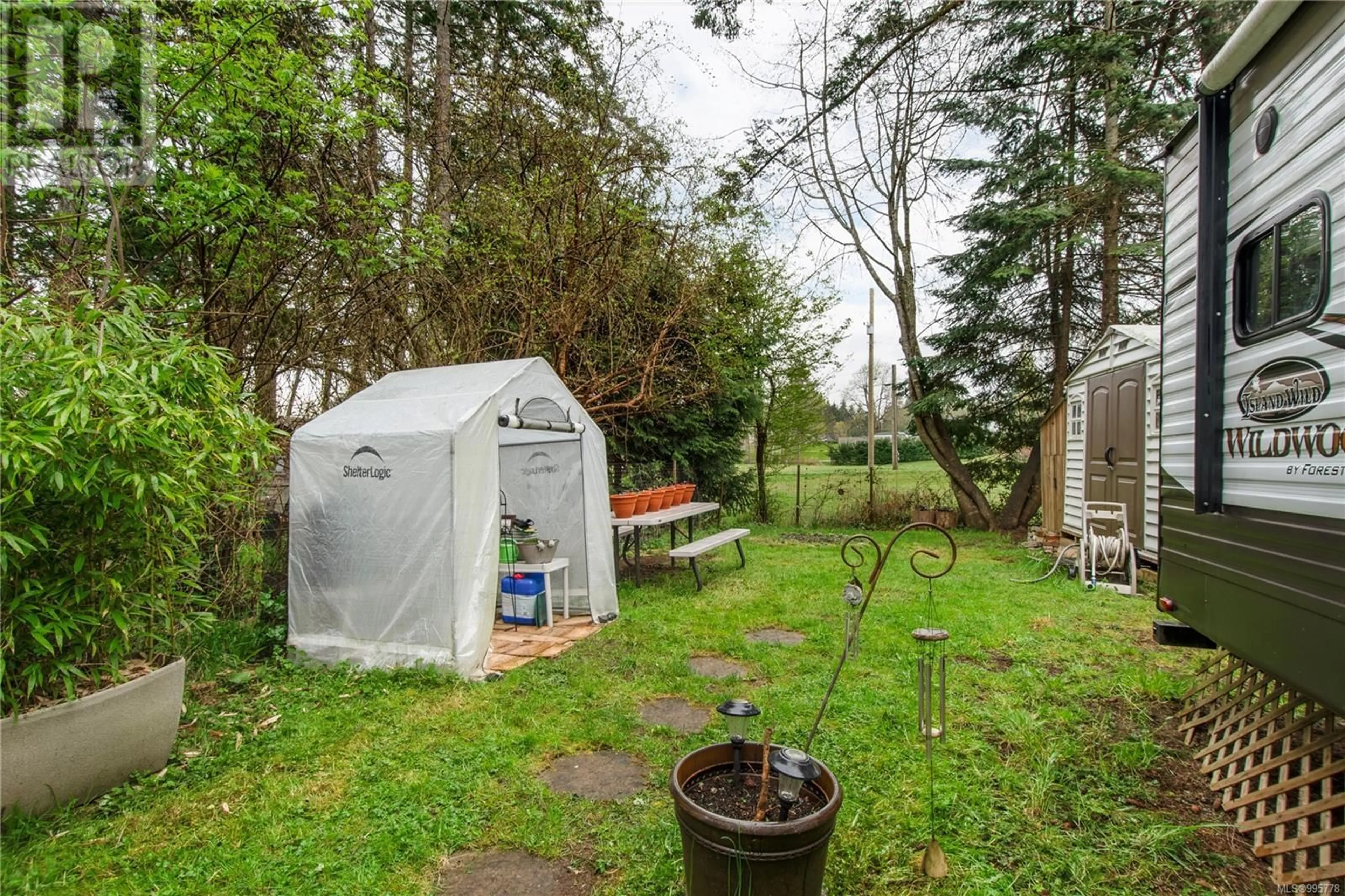Shed for 12B - 3860 ISLAND HIGHWAY SOUTH, Campbell River British Columbia V9H1M5