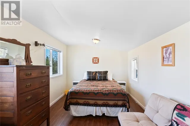 1181 SEVENTH AVENUE, Ucluelet 5