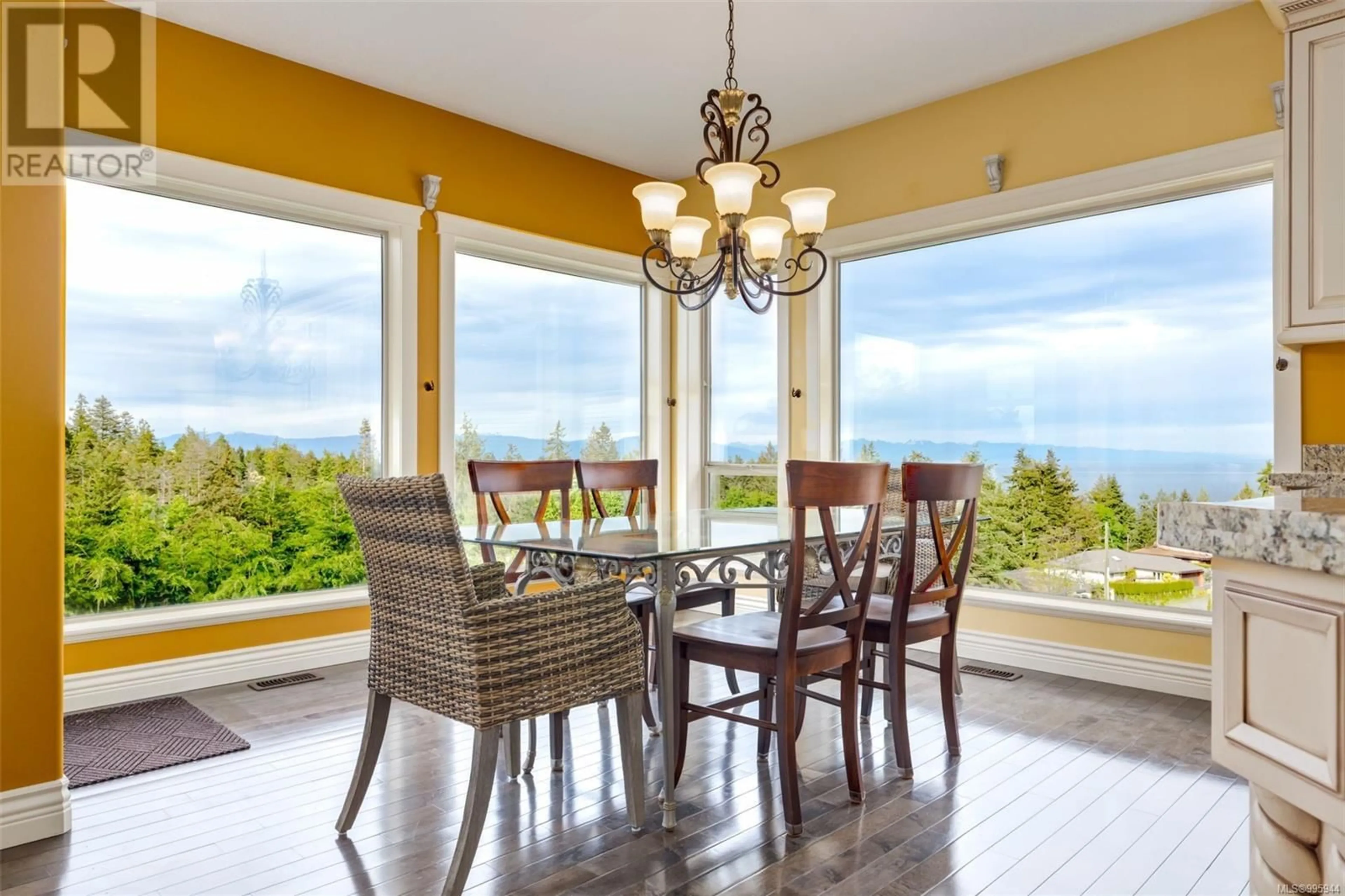 Dining room, ceramic/tile floor for 4106 GULFVIEW DRIVE, Nanaimo British Columbia V9T6G3