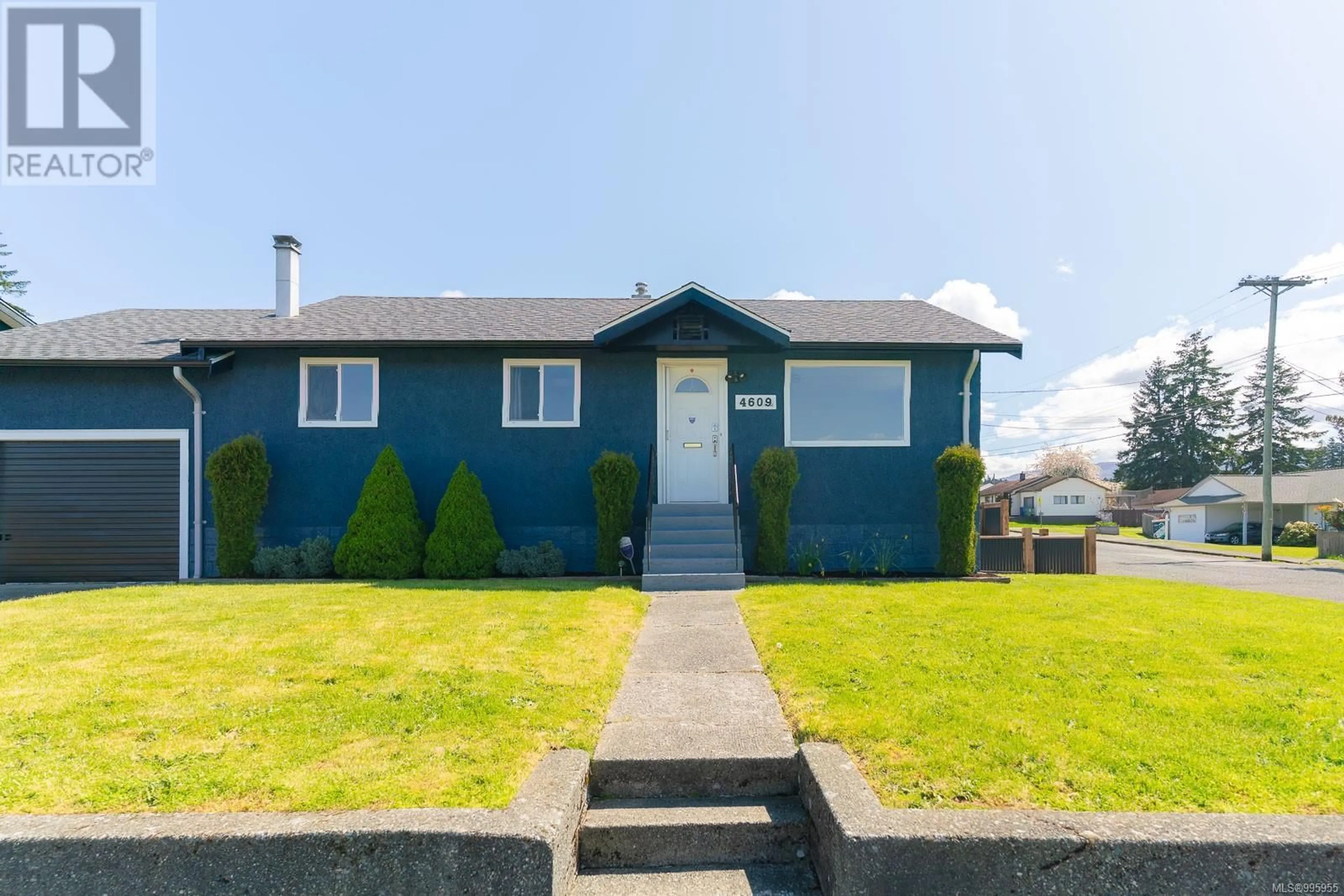 Home with vinyl exterior material, street for 4609 10TH AVENUE, Port Alberni British Columbia V9Y4Y1